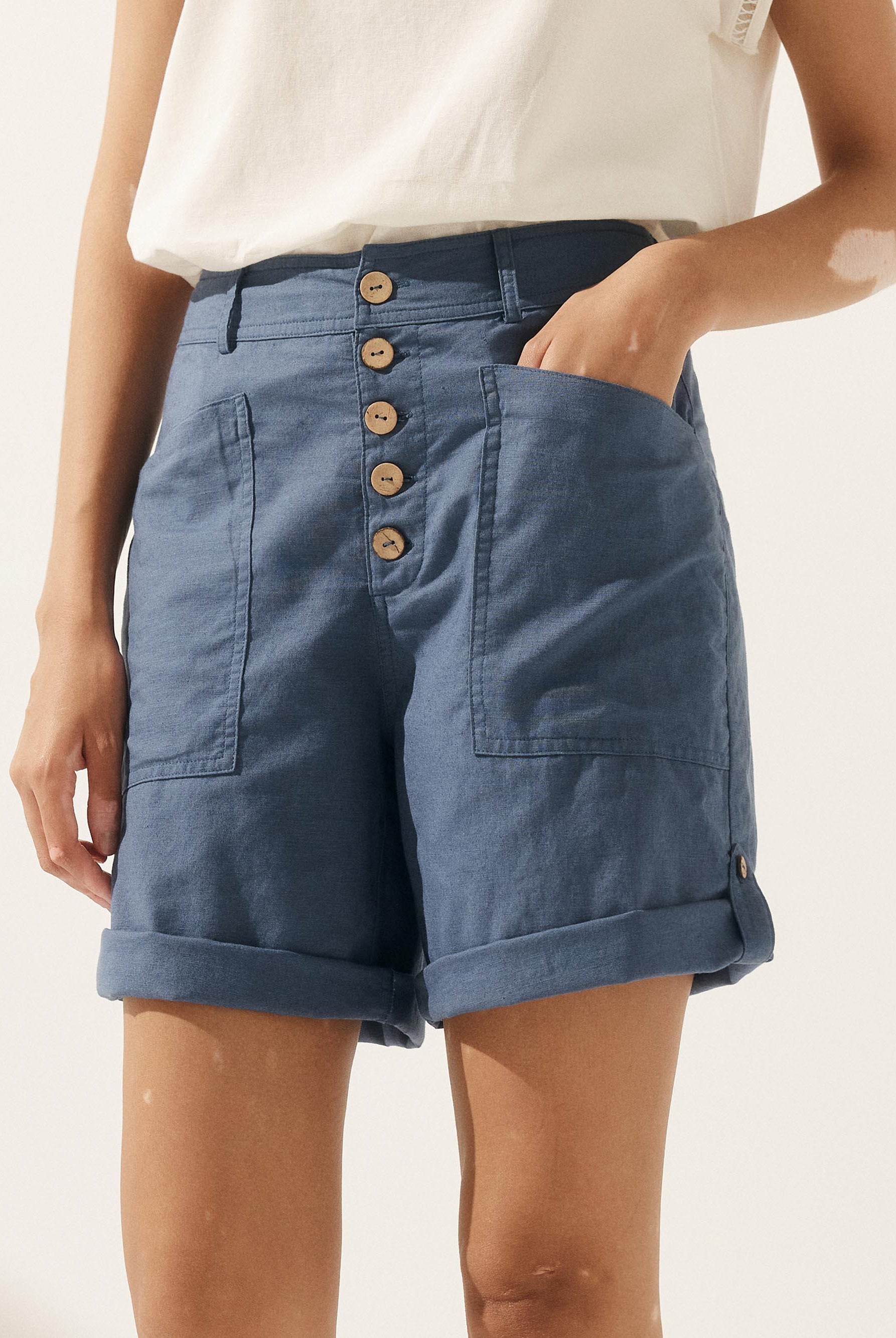Linen Button-Fly Quarter Shorts LUCY - BOTTOMS-Linen