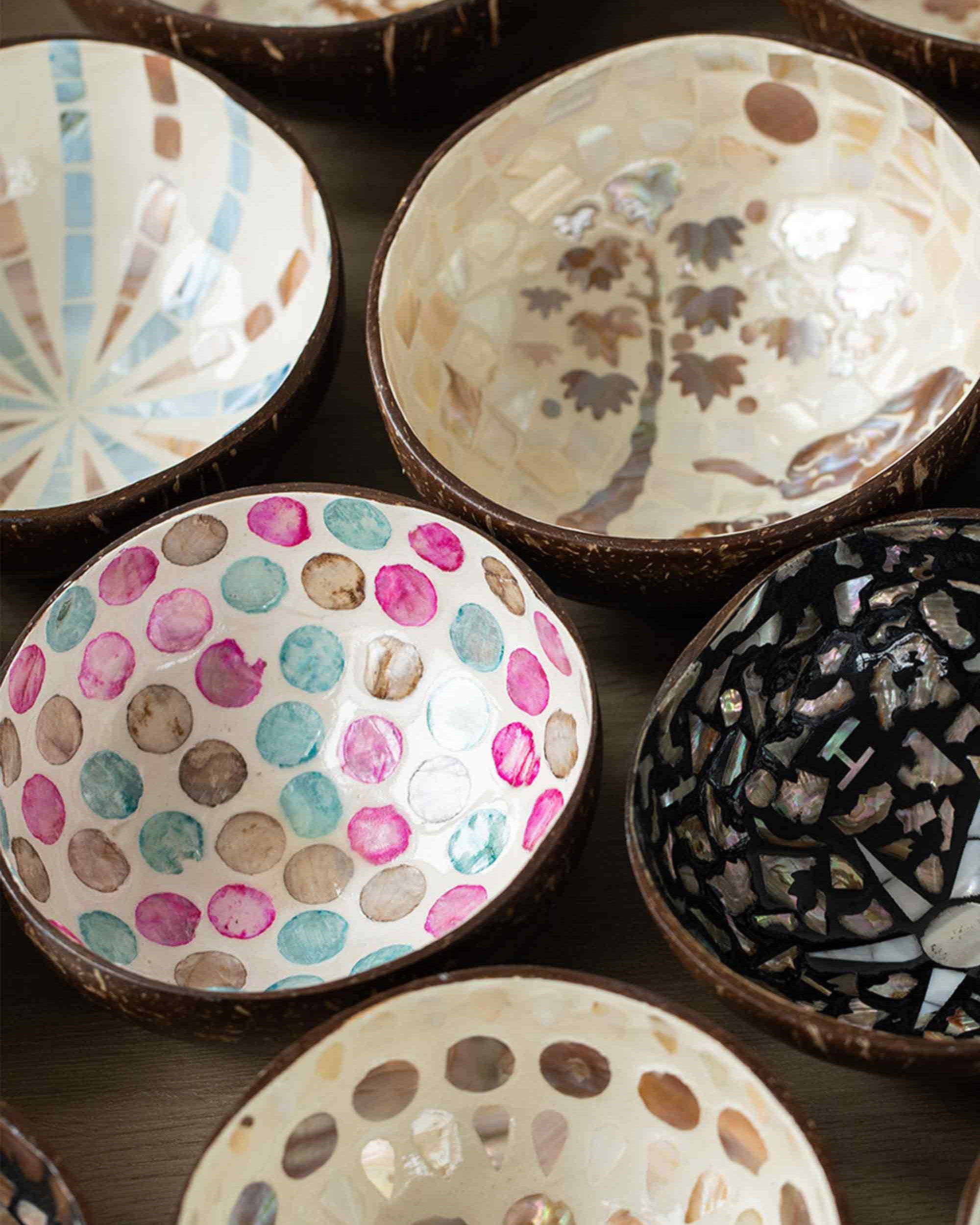 HANDMADE NATURAL SHELL COCONUT BOWL DECOR