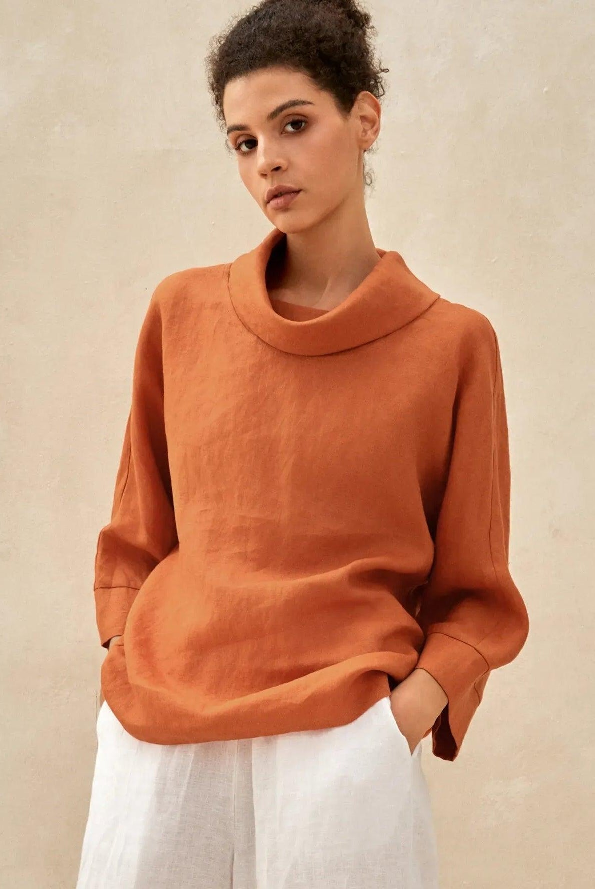 top TRISTAN in lino-cotone a maniche lunghe con collo sceso - Arancio sole / S - top, bluse in lino