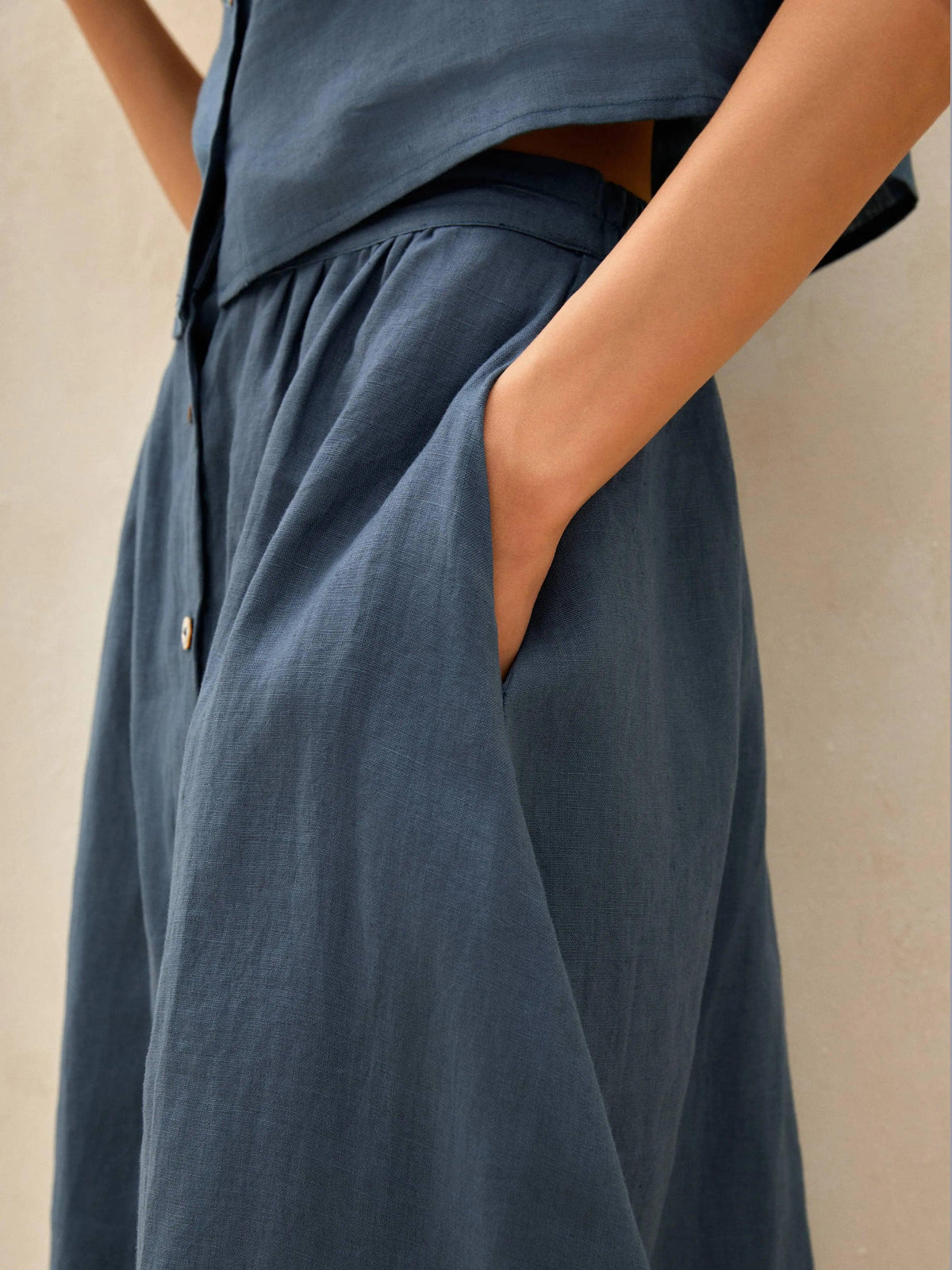 Ensemble LUCIA en 100% lin avec gilet boutonné décoratif et jupes Naxi - ENSEMBLES-Ensembles en lin