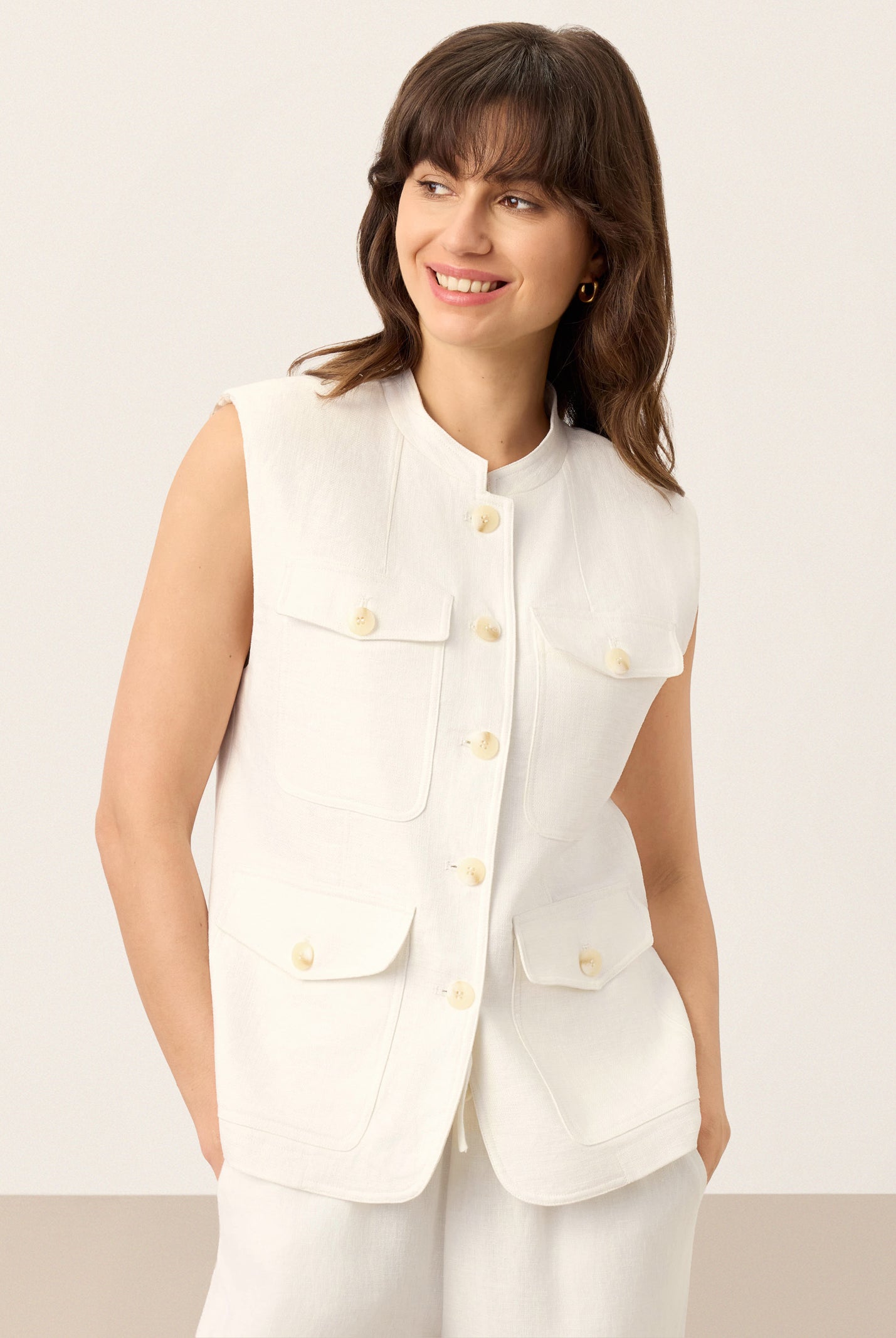 Linen Four-Pocket Tailored Sleeveless Vest COSIMA by LINTICO for women
