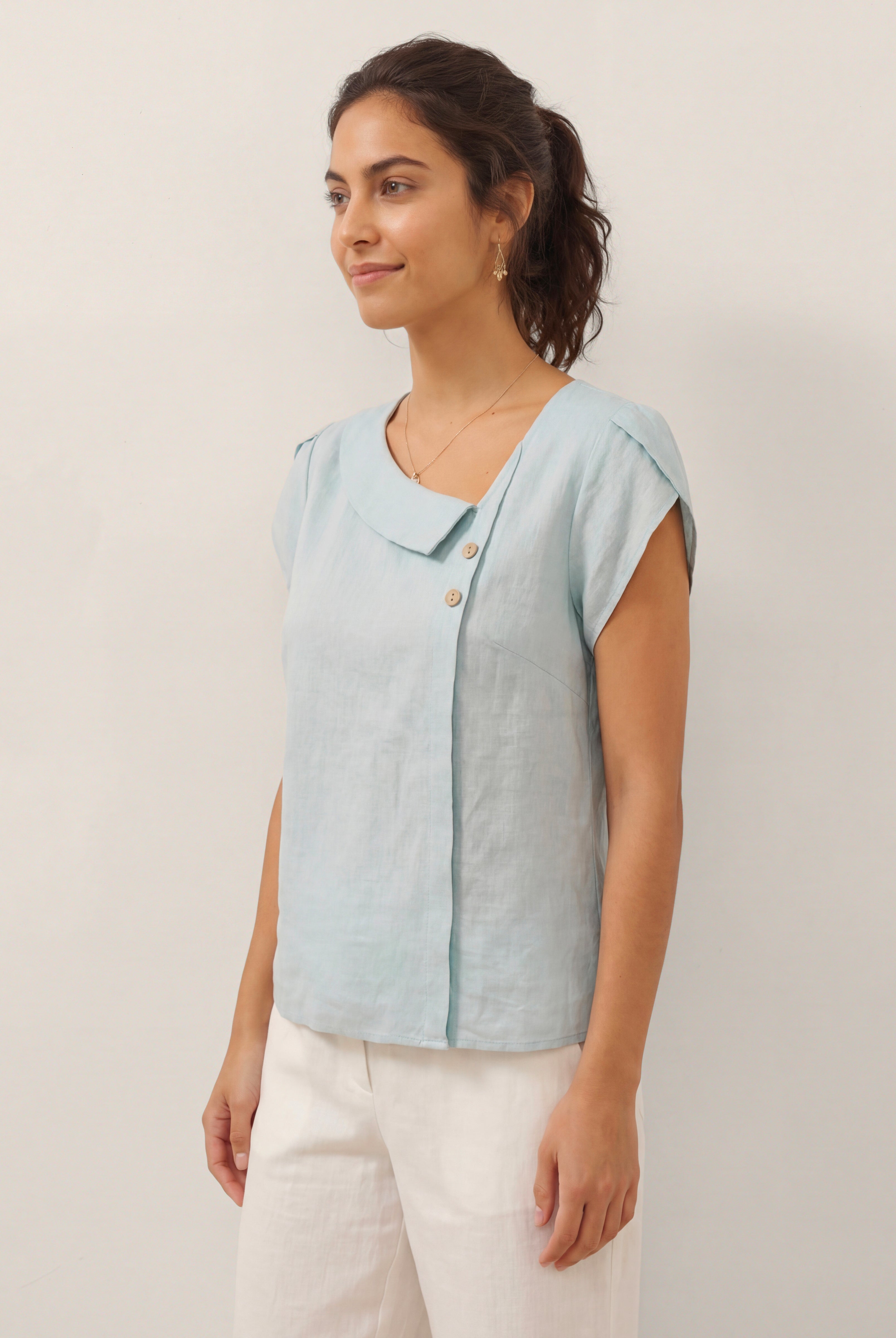 100% Linen Crescent Collar Flutter Sleeve Top FARA by LINTICO for women