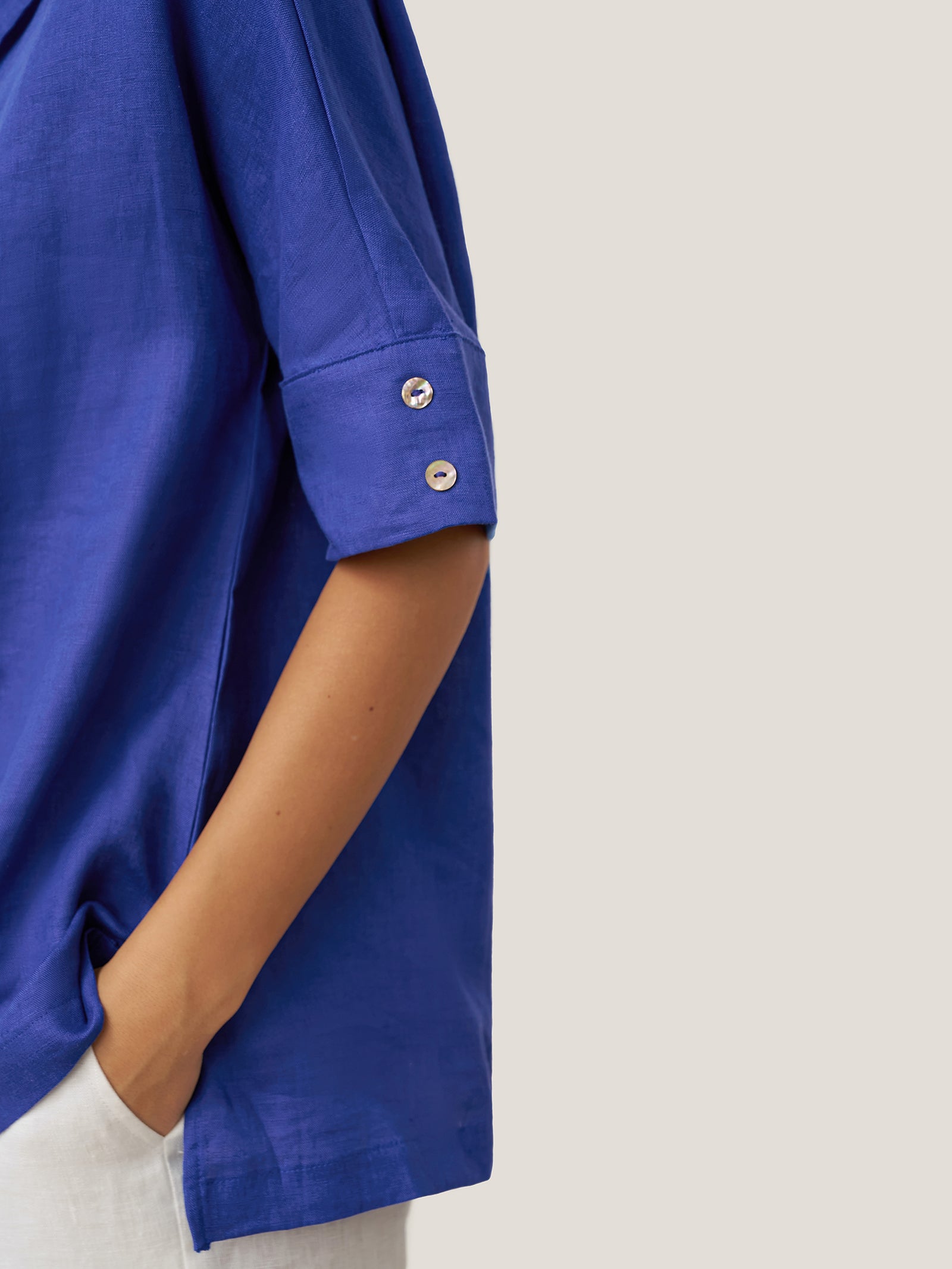 100% Linen V-Neck Short Sleeve Shirt SIERRA by LINTICO for women