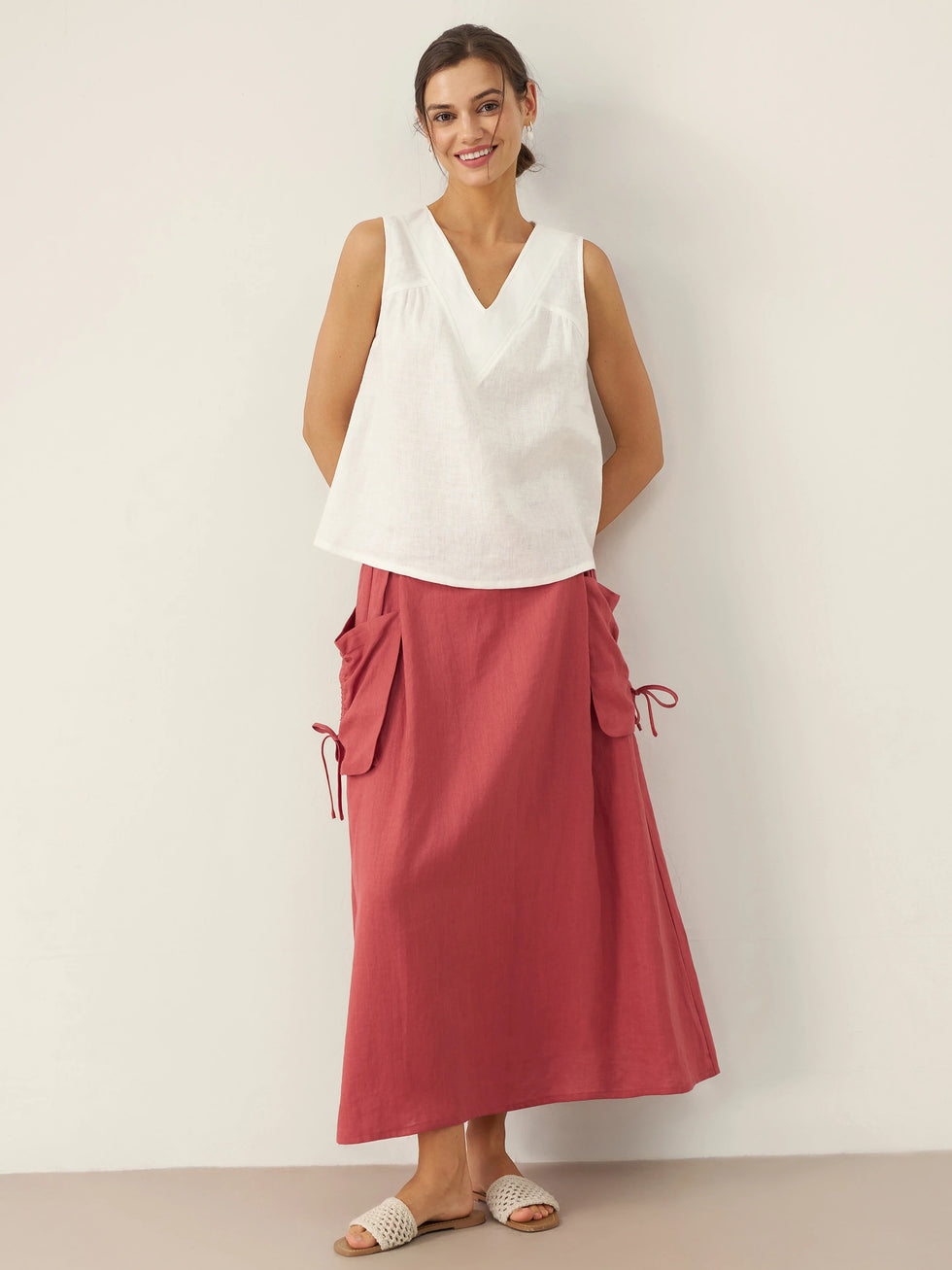 100% Linen V-Neck Sleeveless Tank Top NICOLE by LINTICO for women