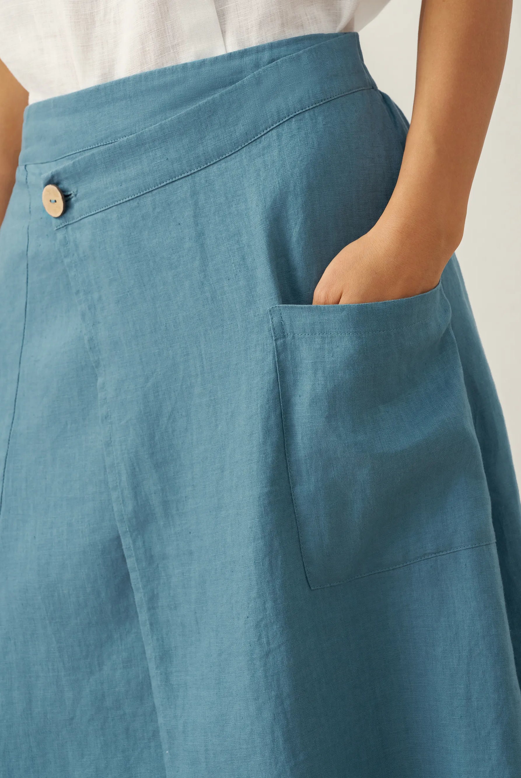 100% Linen Elastic Waist Angled Wrap Skirt FRESSA by LINTICO for women