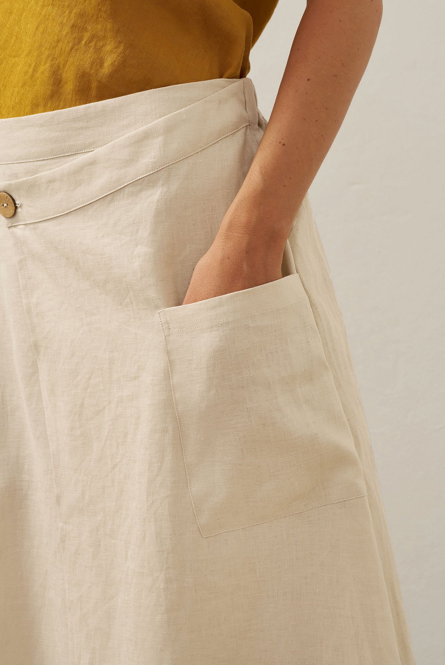 100% Linen Elastic Waist Angled Wrap Skirt FRESSA by LINTICO for women