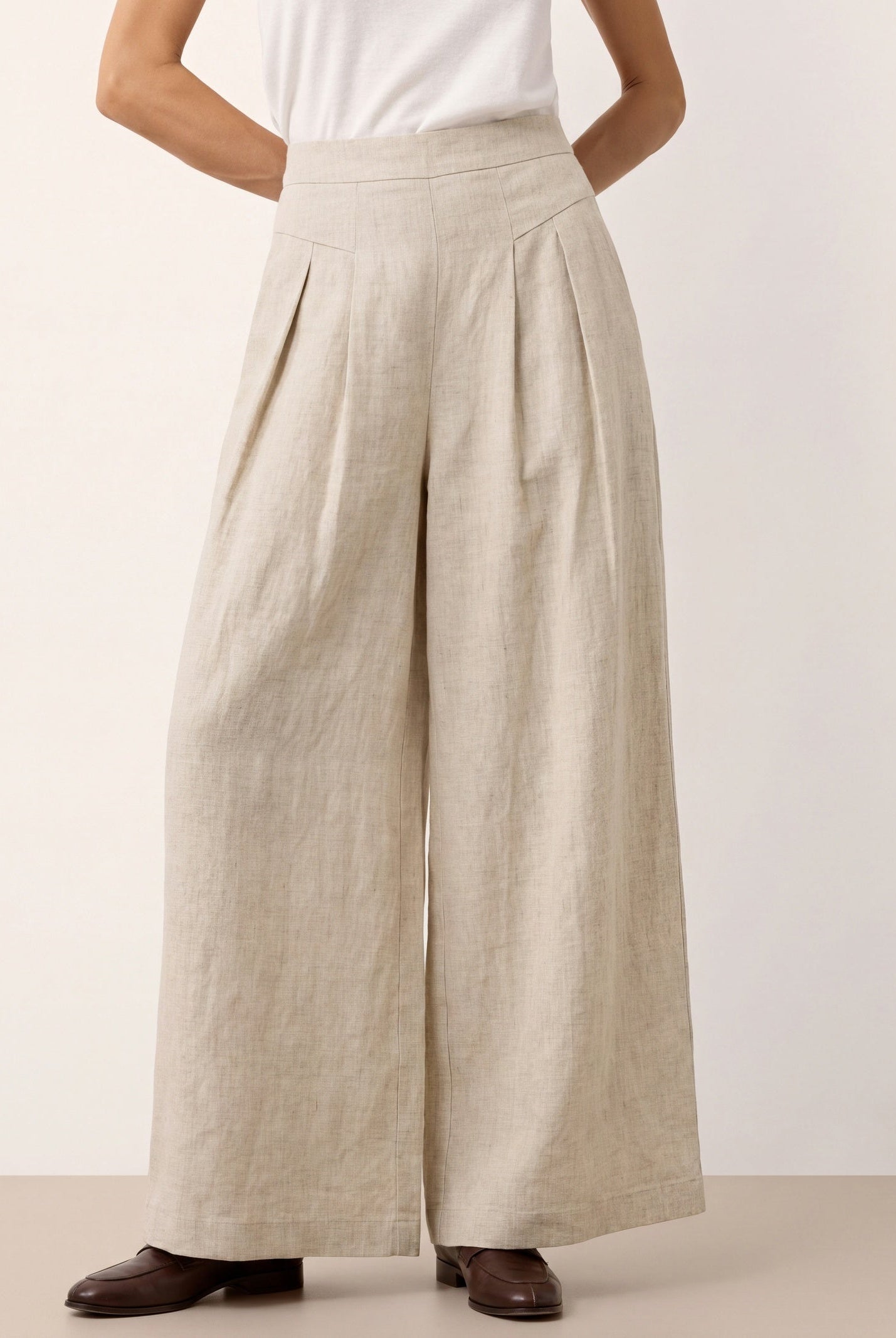 100% Linen Pleated Waist Wide Leg Pants LOUISA by LINTICO for women