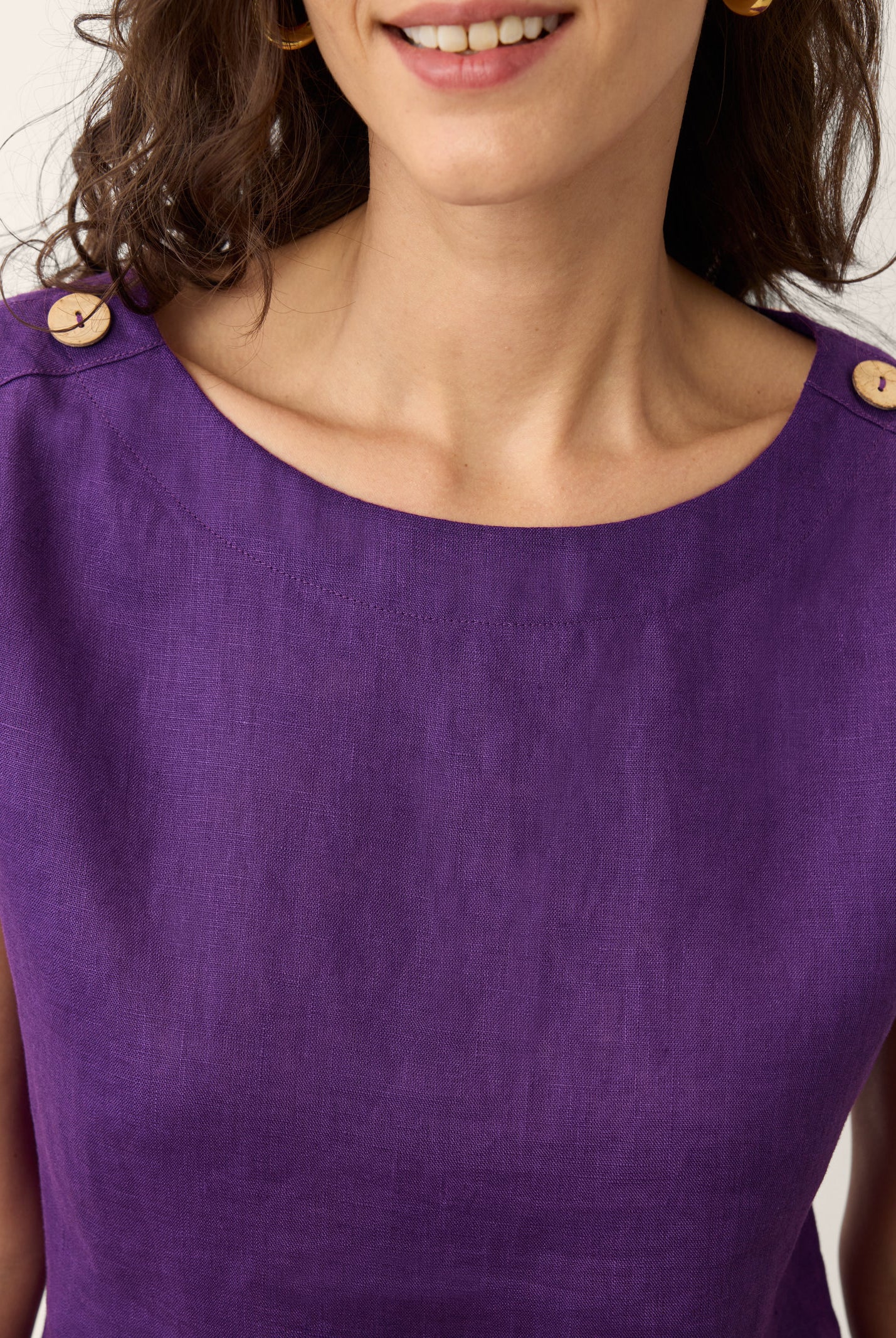 100% Linen Round Neck Button Detail Top ISABELLE by LINTICO for women