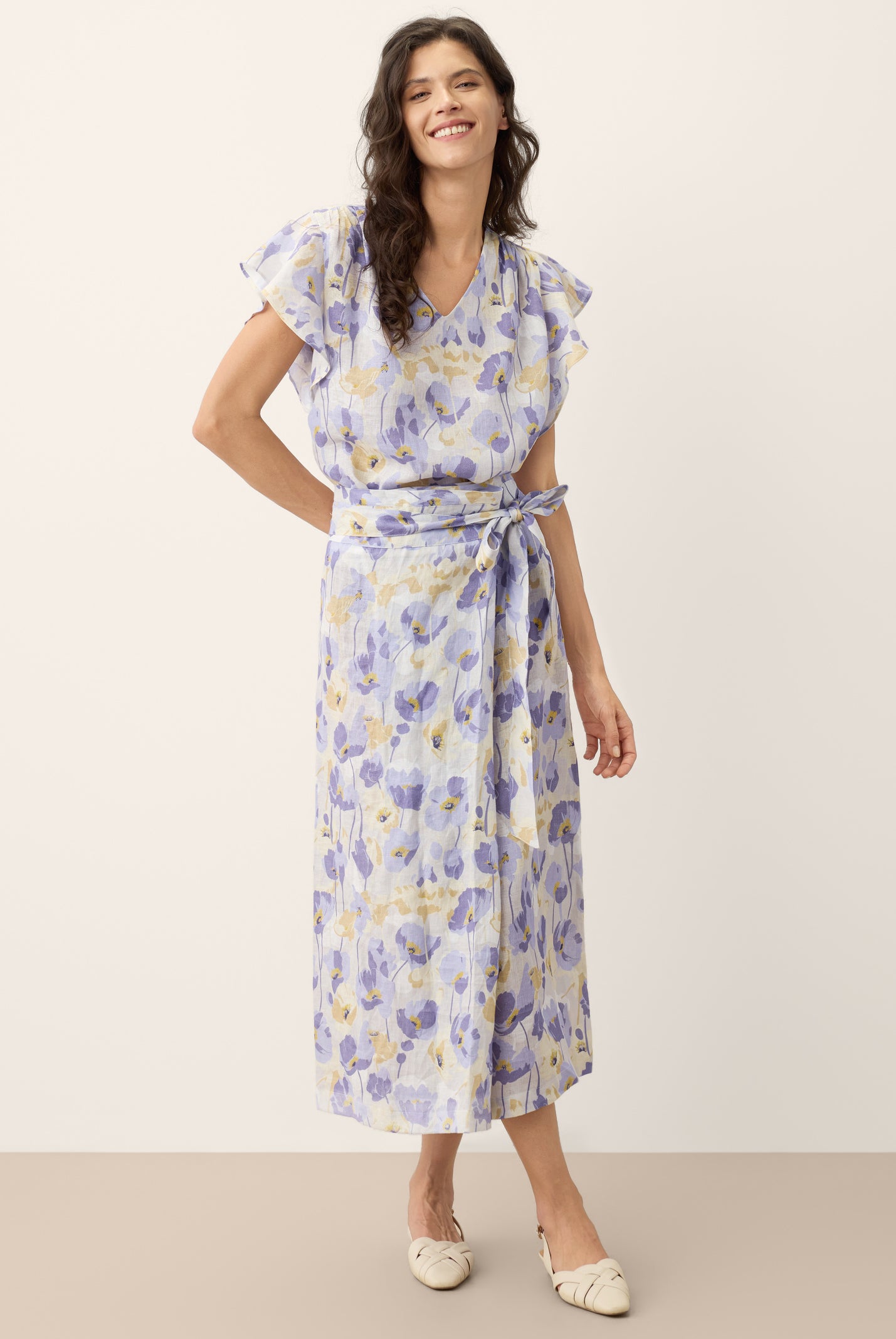 100% Linen Carnation Print Flutter Sleeve Top ELEANORA by LINTICO for women