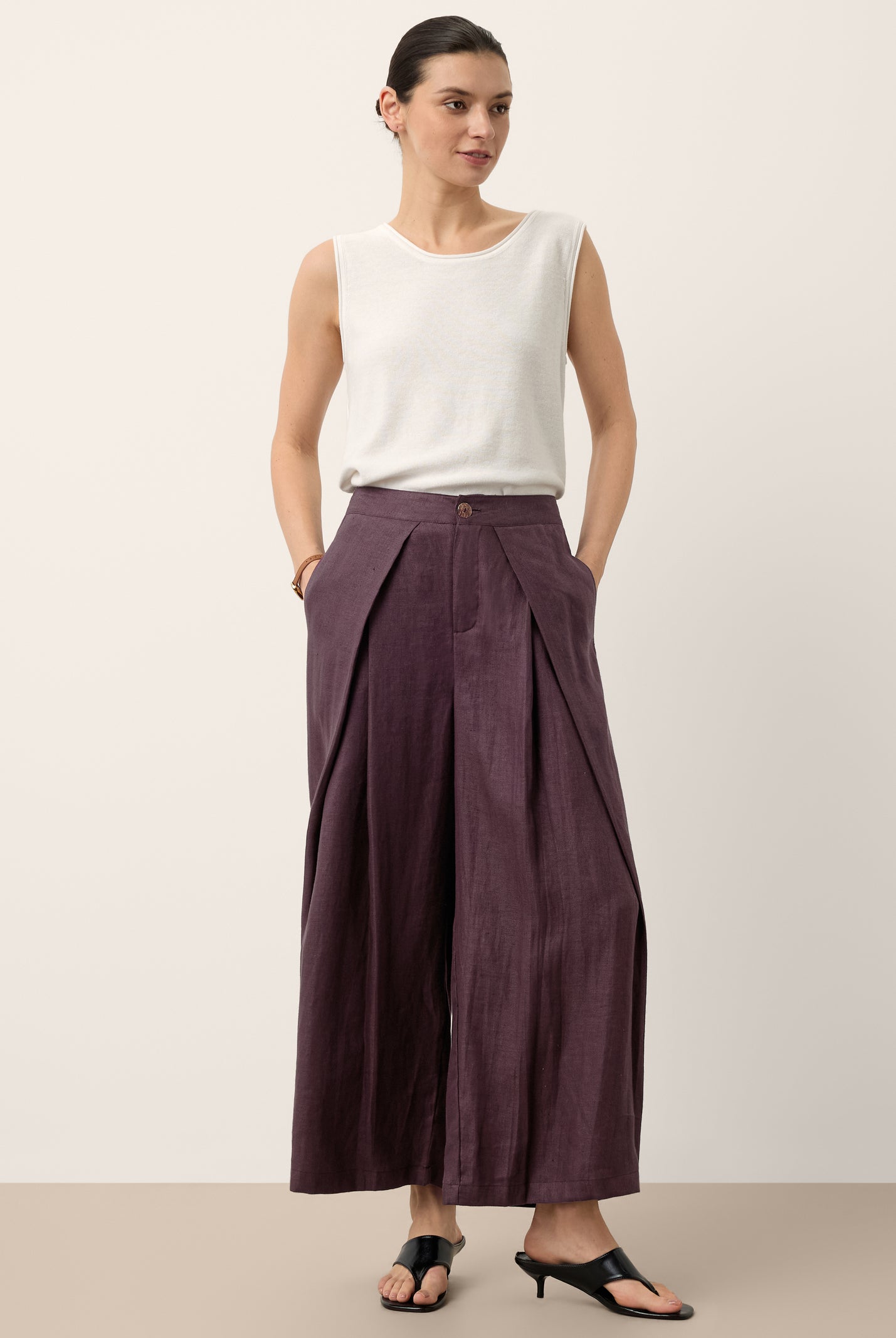 100% Linen Yarn Dyed Pleated Elastic Waist Wide Leg Culottes PALOMA by LINTICO for women