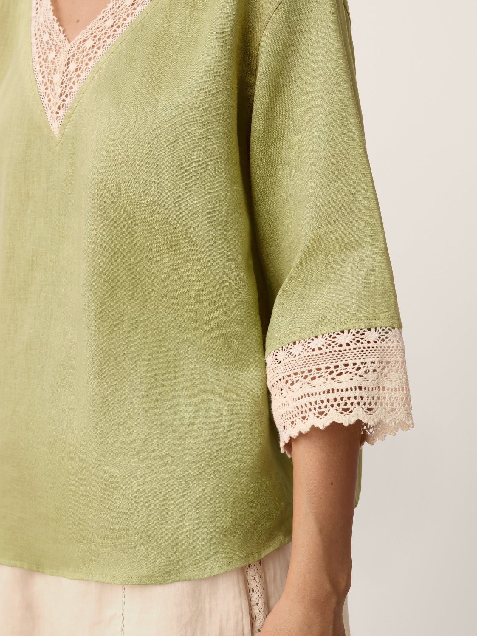 100% Linen Lace-Trim V-Neck Top KEELY by LINTICO for women