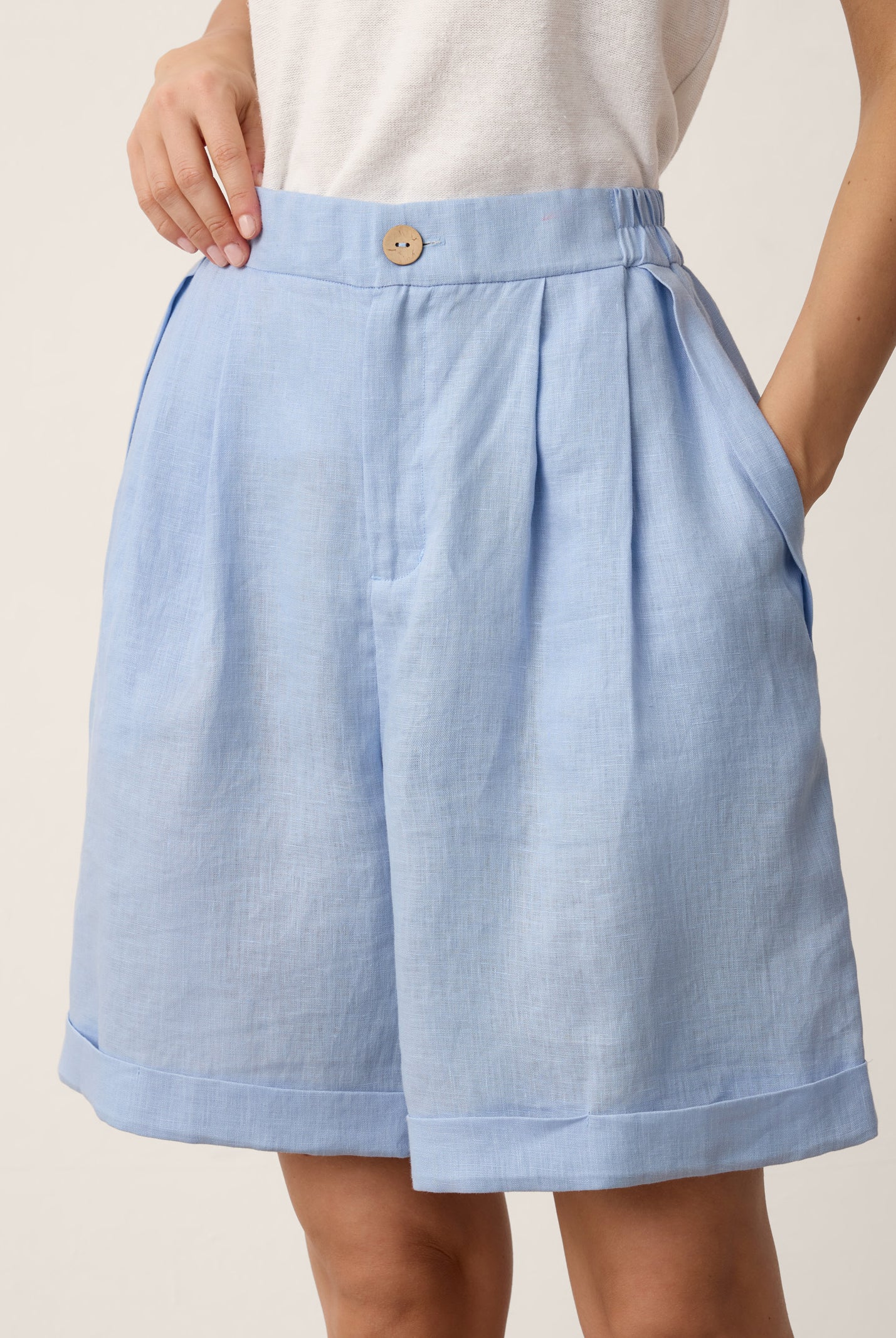 100% Linen Pleated Cuffed Shorts IRISSA by LINTICO for women