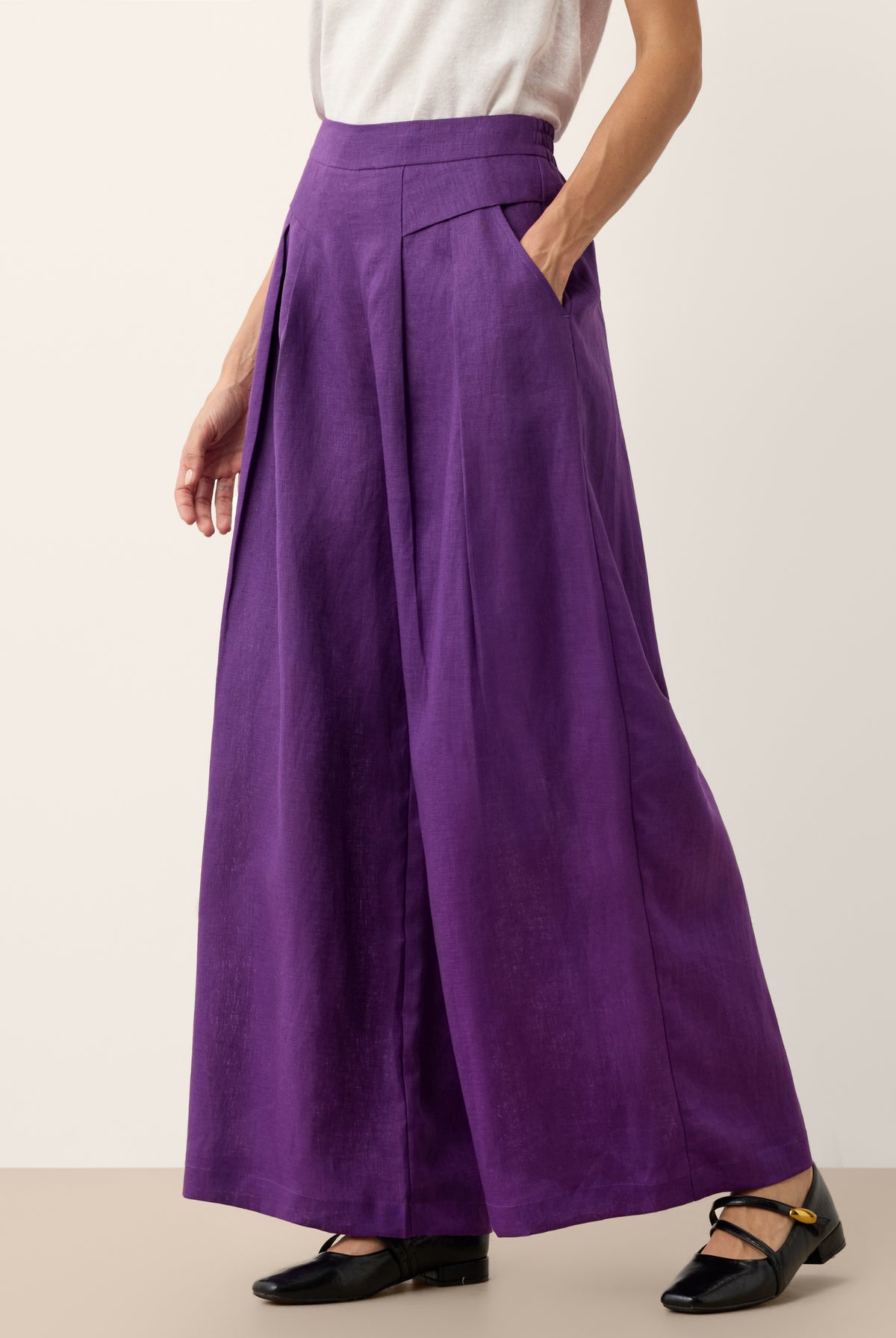 100% Linen Pleated Waist Wide Leg Pants LOUISA by LINTICO for women