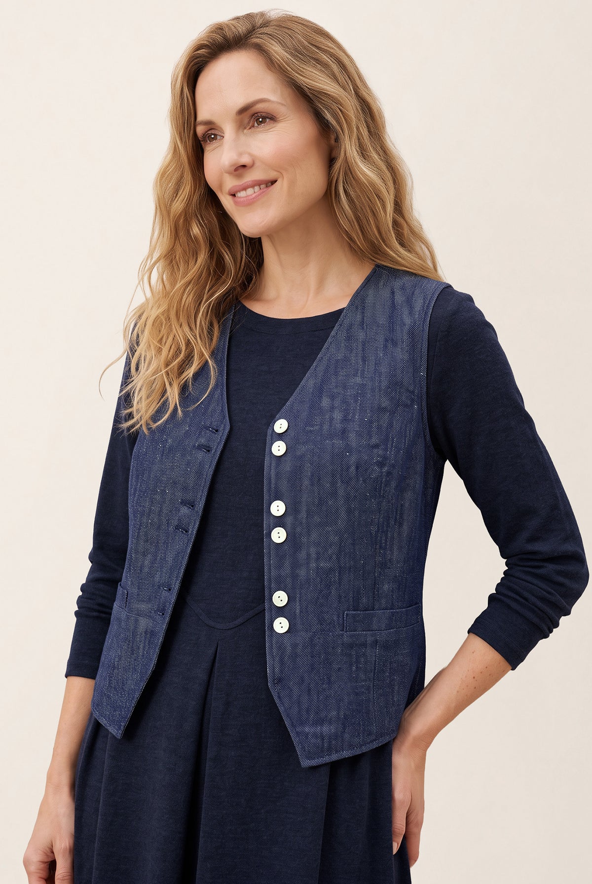 100% Linen Reversible Denim Texture Button Front Vest HARPER by LINTICO