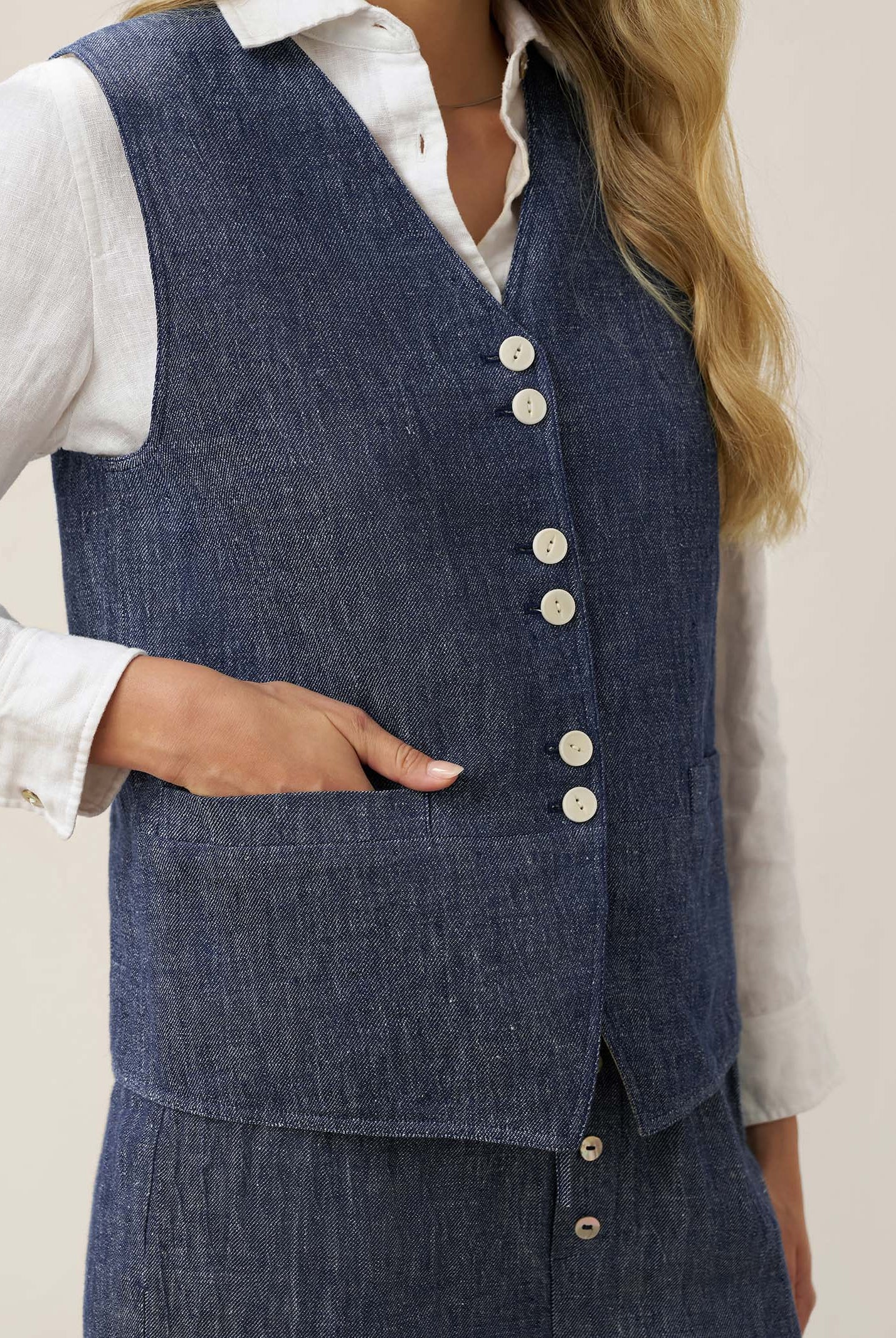 100% Linen Reversible Denim Texture Button Front Vest HARPER by LINTICO, fabric detail for women