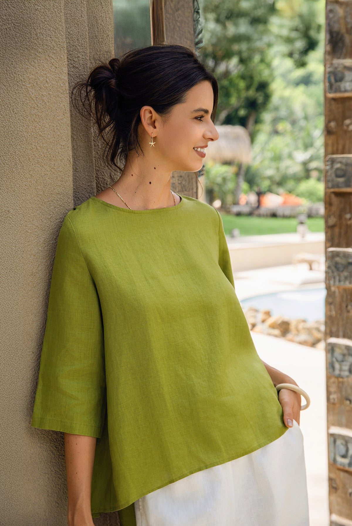Haut femme BRIANNA 100% lin à col rond et ourlet asymétrique par LINTICO