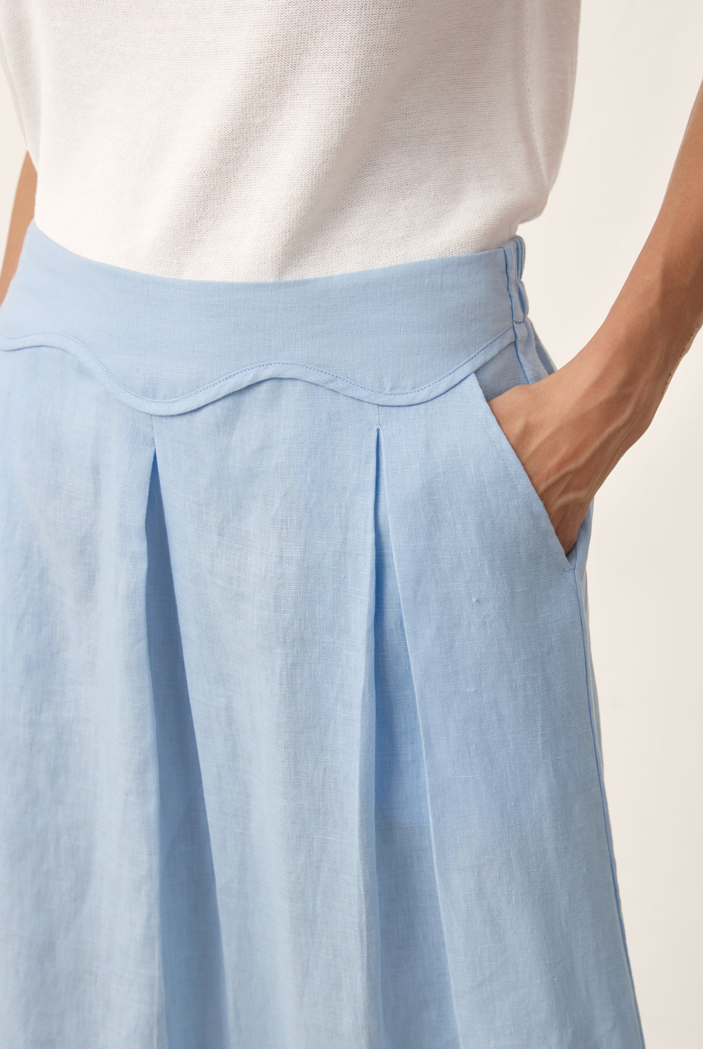 100% Linen Scalloped Waist Elasticated Back A-Line Skirt BRISEIS by LINTICO for women
