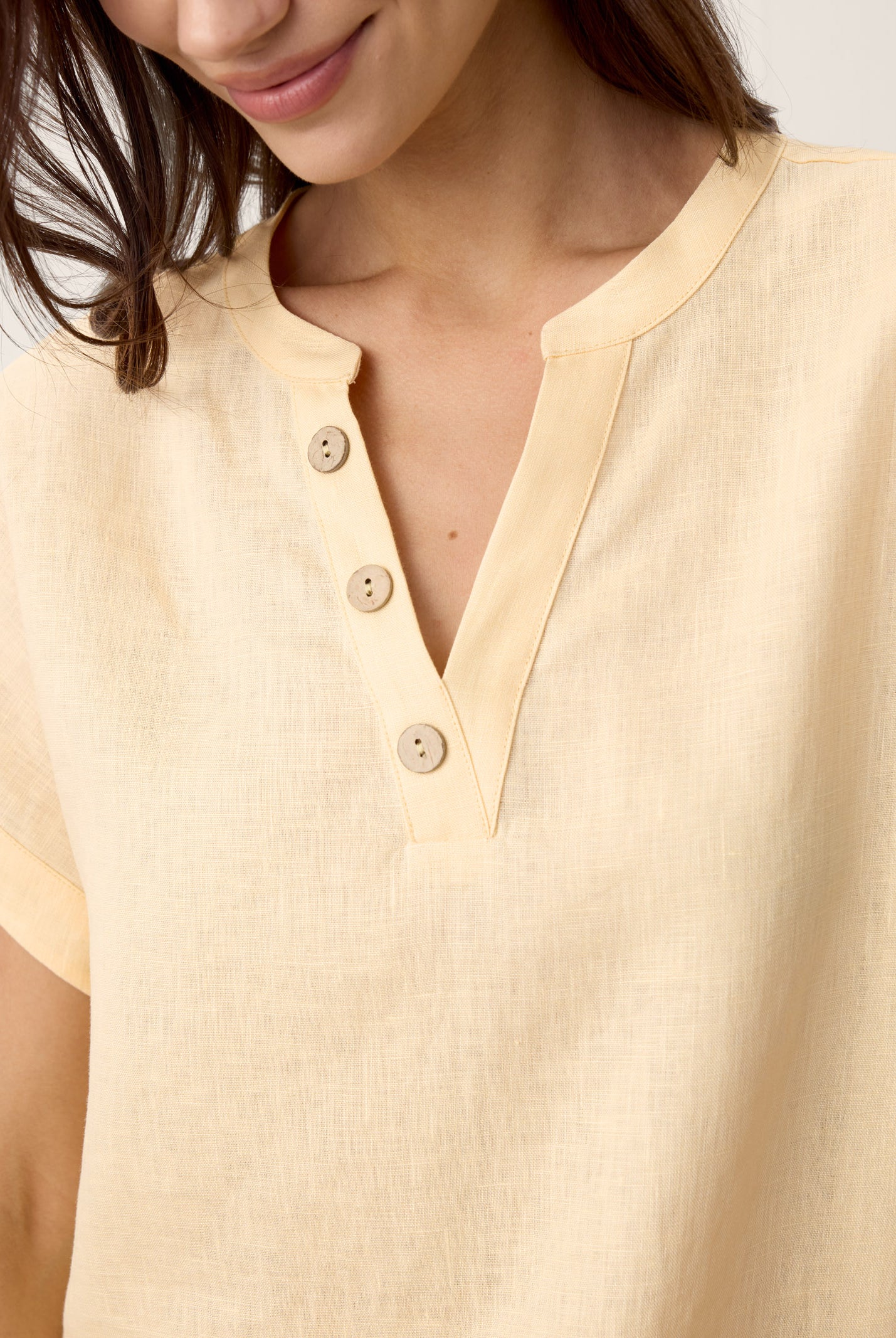 100% Linen Stand-Collar Curved-Hem Top CRESSA by LINTICO for women