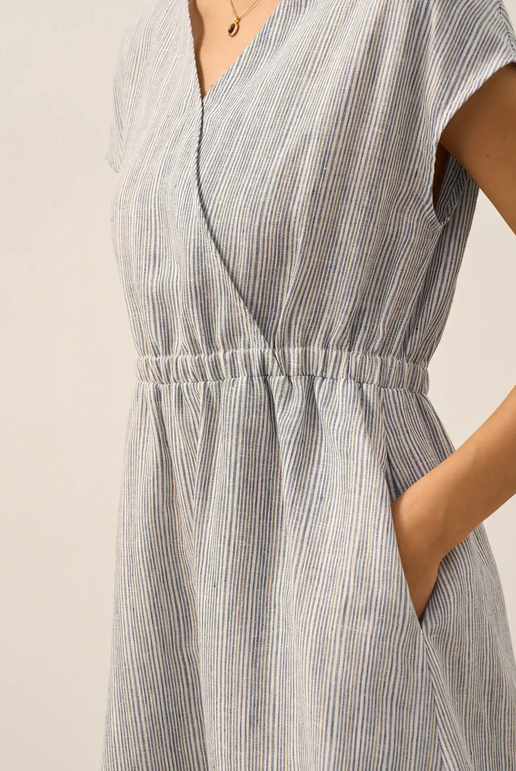 LINTICO women's linen outfit with midi dress and mini dress