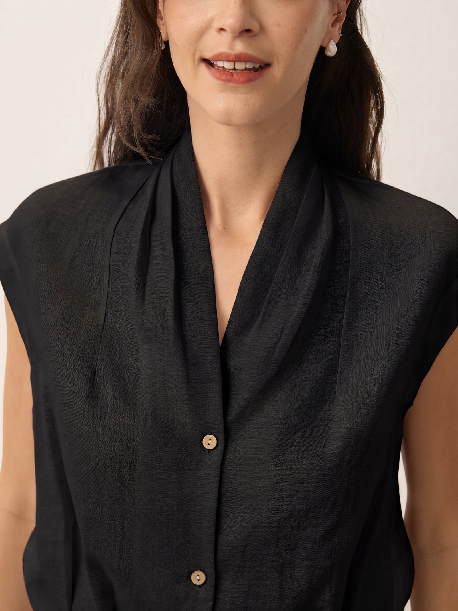 100% Linen Surplice Neck Elasticated Back Cropped Shirt VALERIA by LINTICO for women