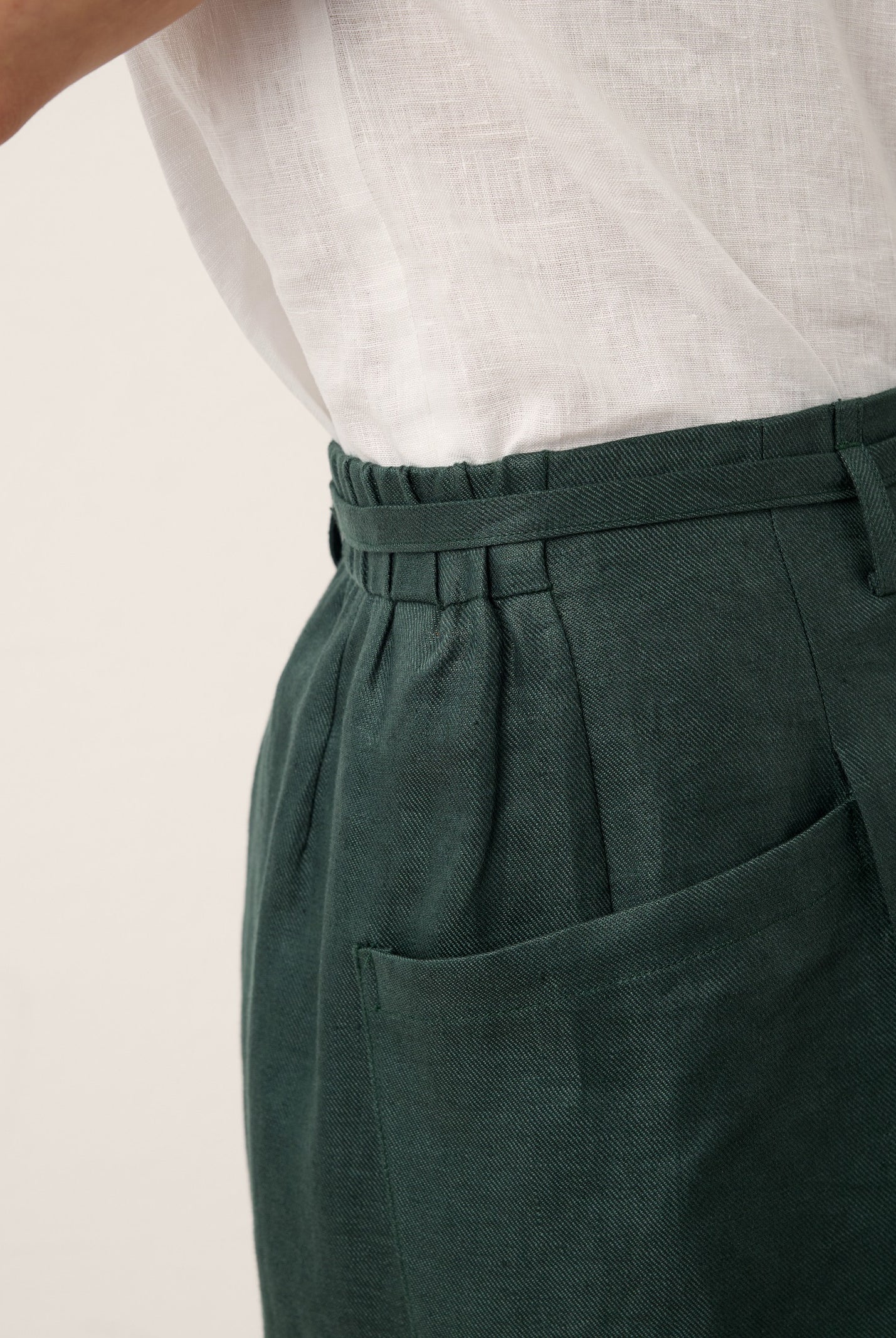 100% Linen Tie Waist Pleated Bermuda Shorts CADENCE by LINTICO for women