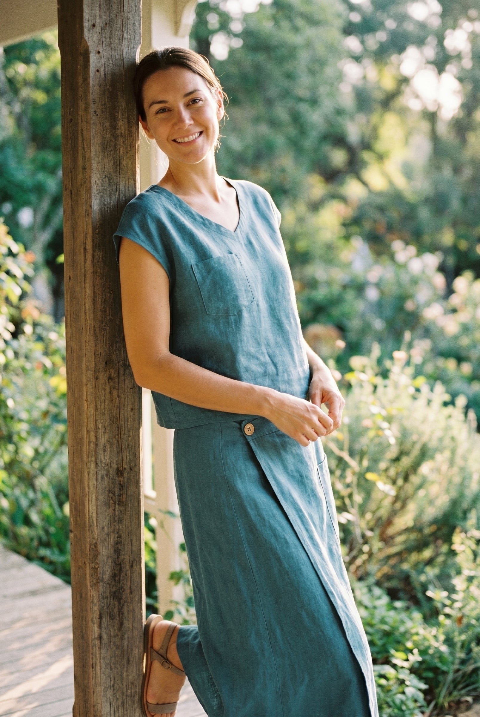 100% Linen V-Neck Cap Sleeve Crop Top FRESSA by LINTICO for women