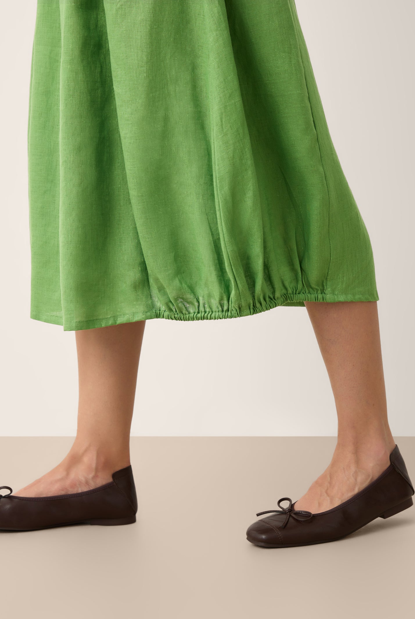 100% Linen Wood Button Elasticated Waist Bubble Skirt QUENBY by LINTICO for women