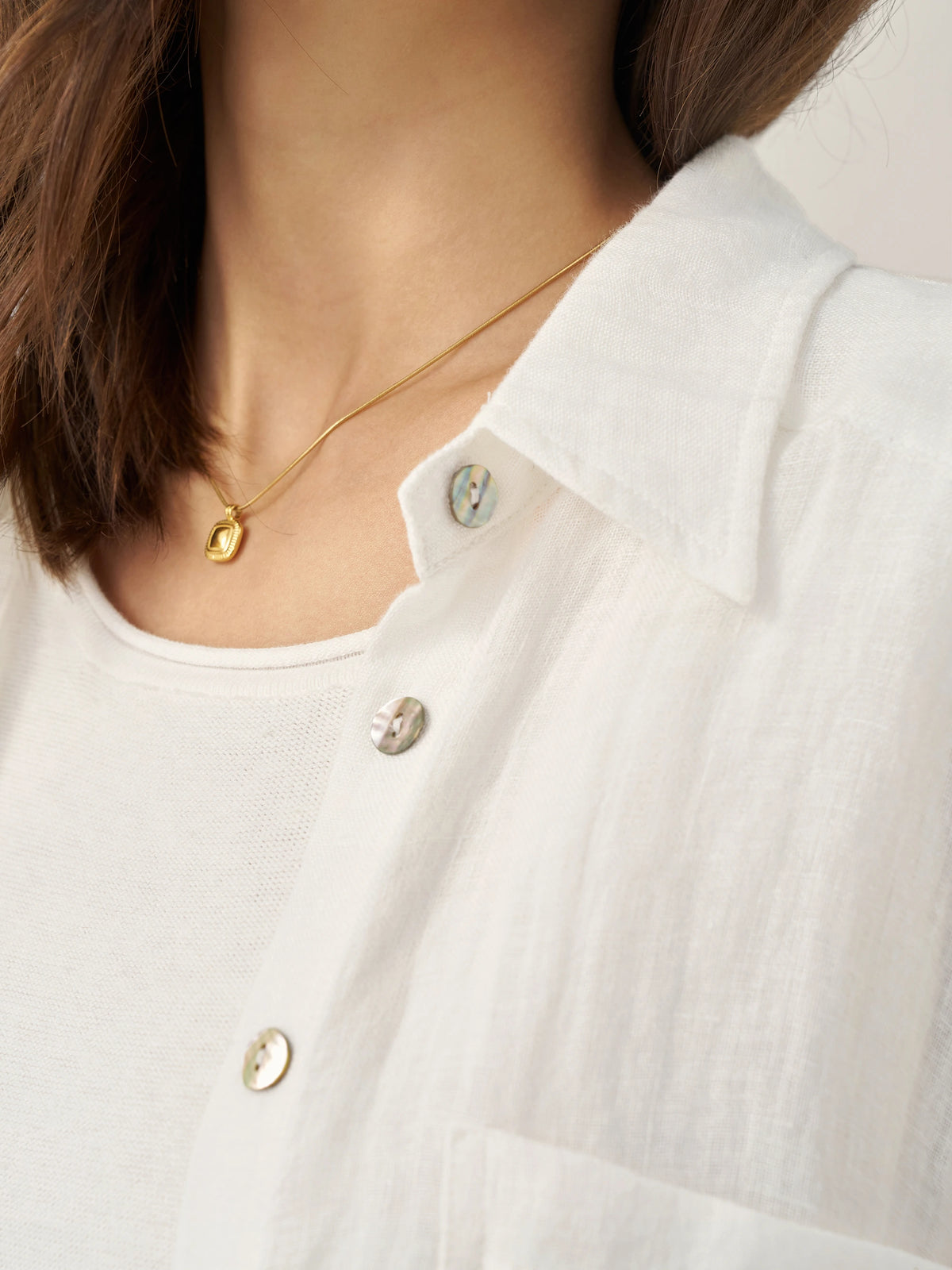 100% Linen Pocket Detail Button-Front Shirt CLARA by LINTICO for women