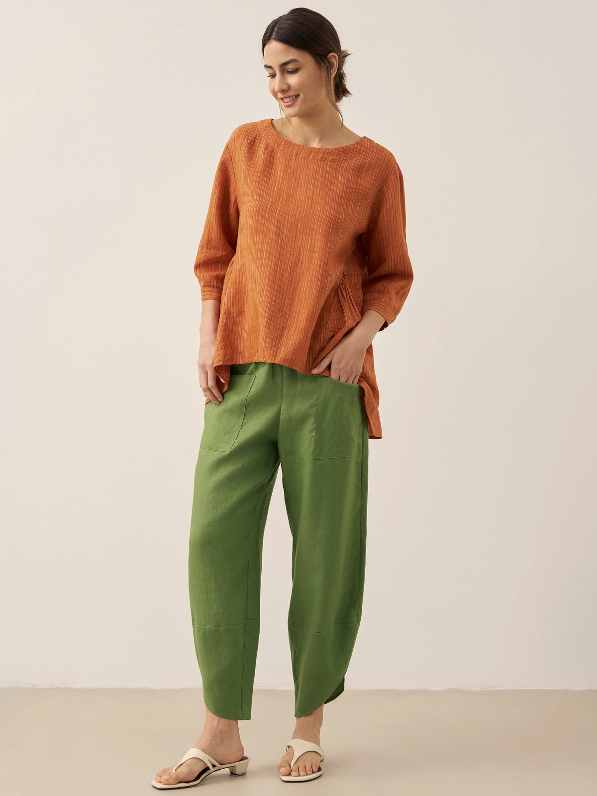 100% Linen Petal-Hem Trousers with Elastic Waist LIV by LINTICO for women