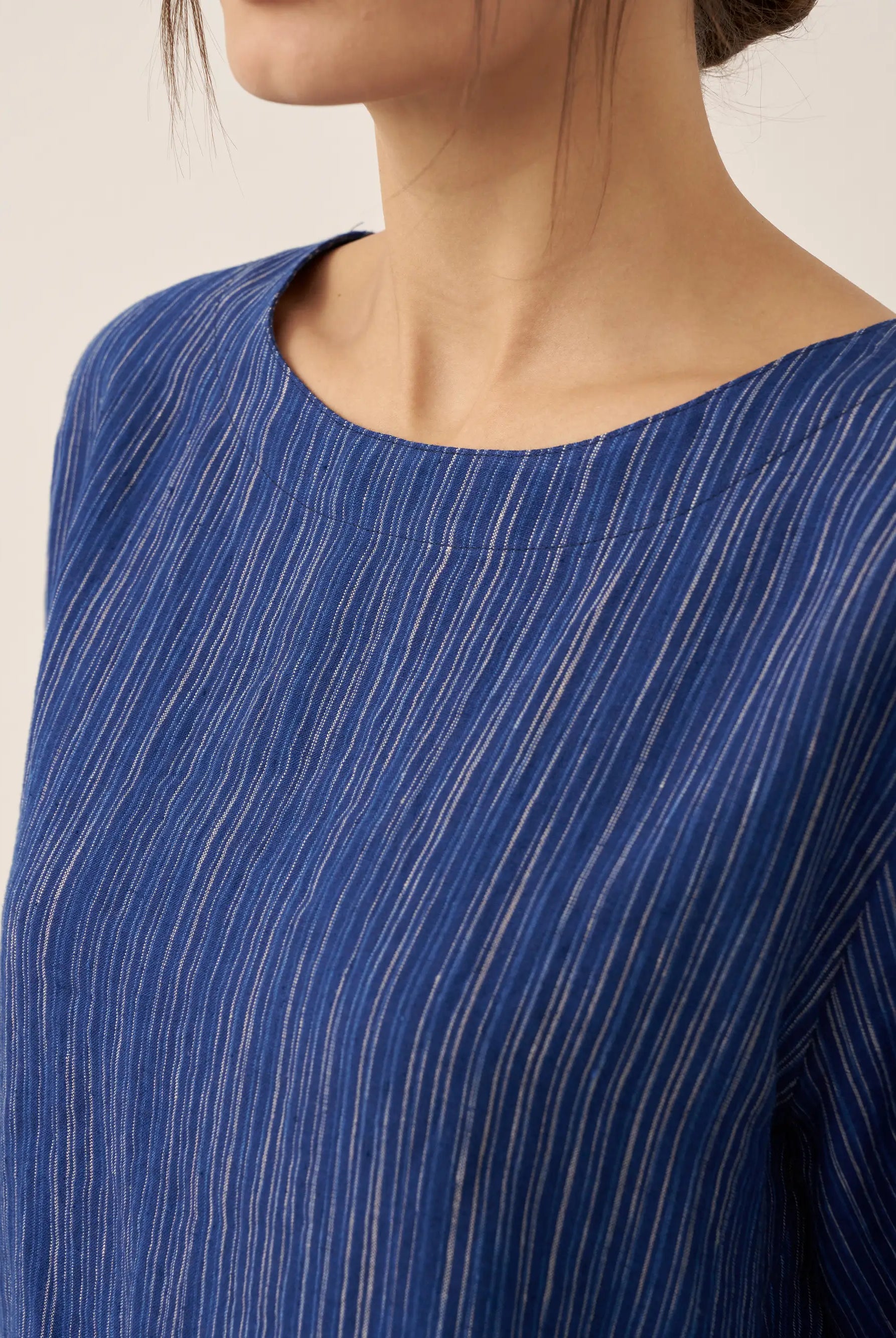 100% Linen Round Neck Artistic Stripe Top FLORENCE by LINTICO for women