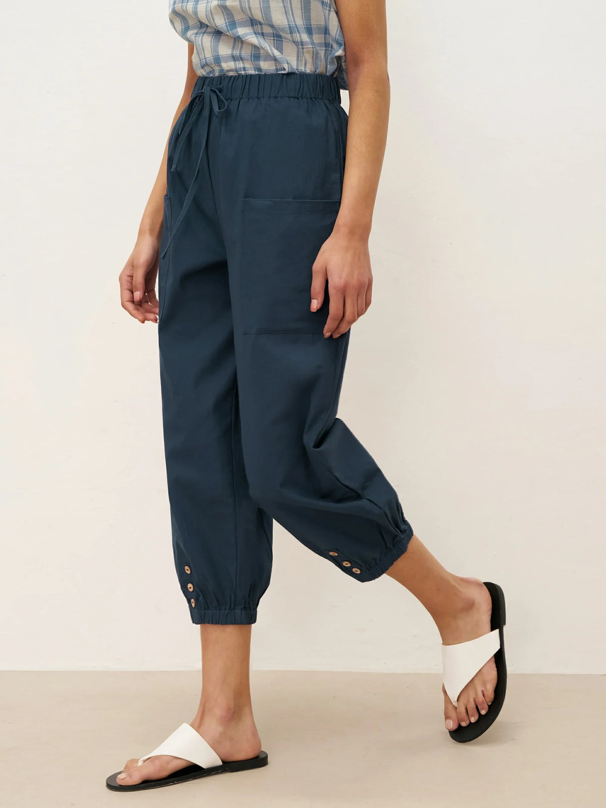 Linen Tapered Double Patch Pocket Cropped Trousers - BOTTOMS-Linen Pants