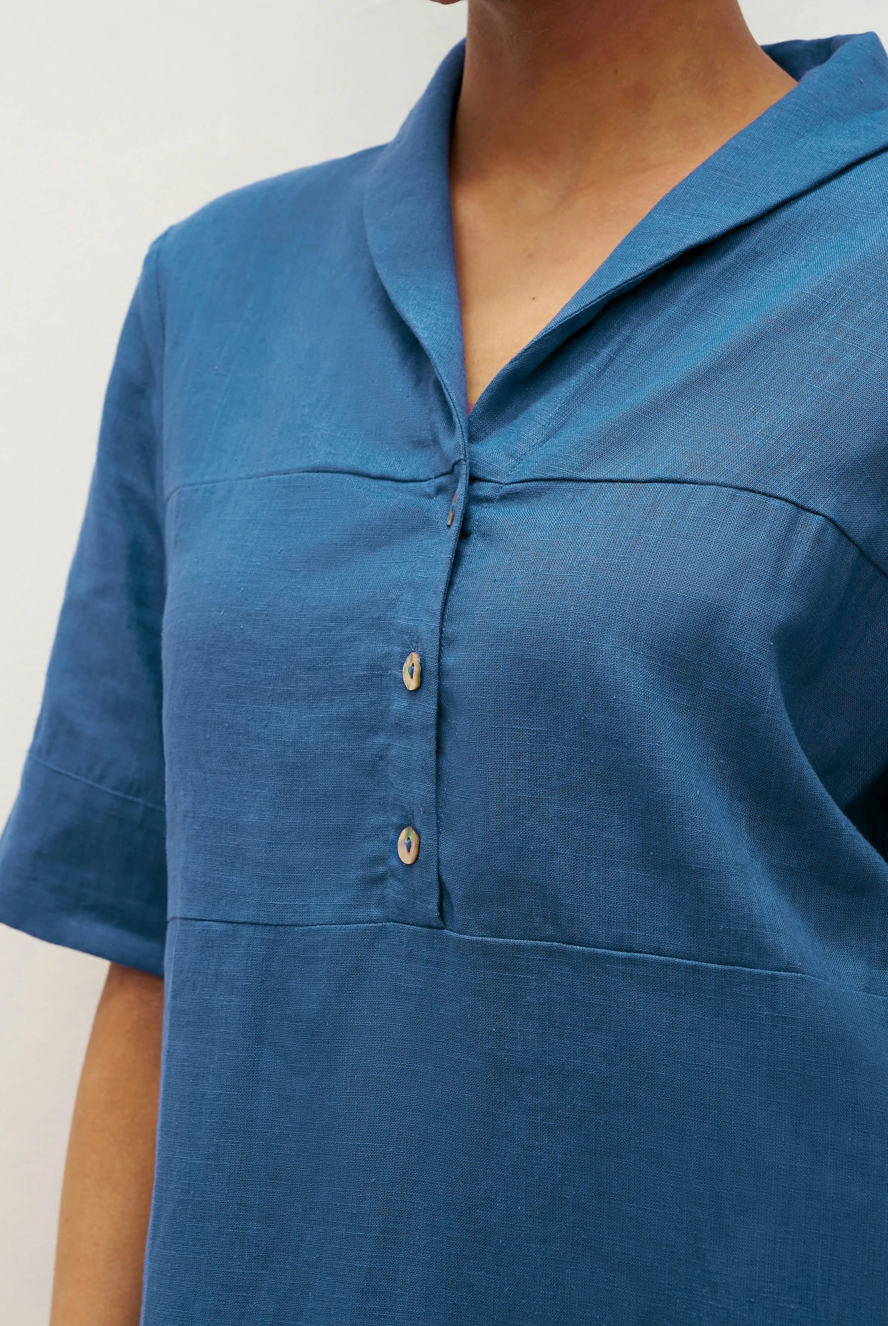 Linen Shawl V-Neck Half Sleeve Minidress LIVIA - DRESSES-Linen Midi