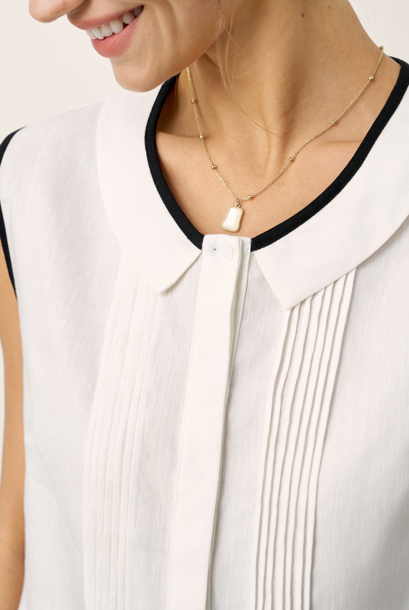 Linen-Lyocell Contrast Trim Pleated Sleeveless Top JUNIPER by LINTICO for women