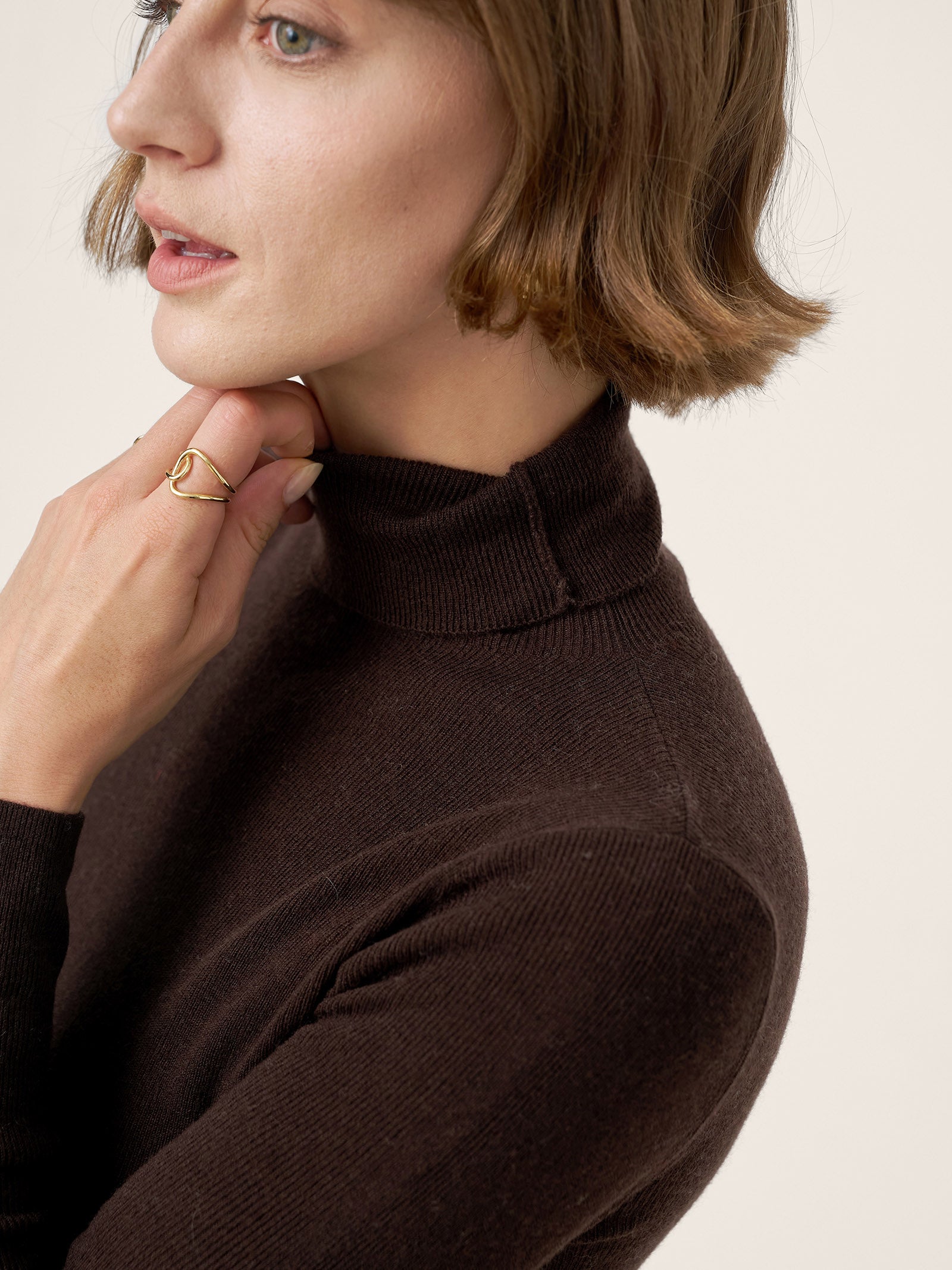 100% Extra-Fine Merino Wool Turtleneck Knit Sweater JOLENE by LINTICO for women
