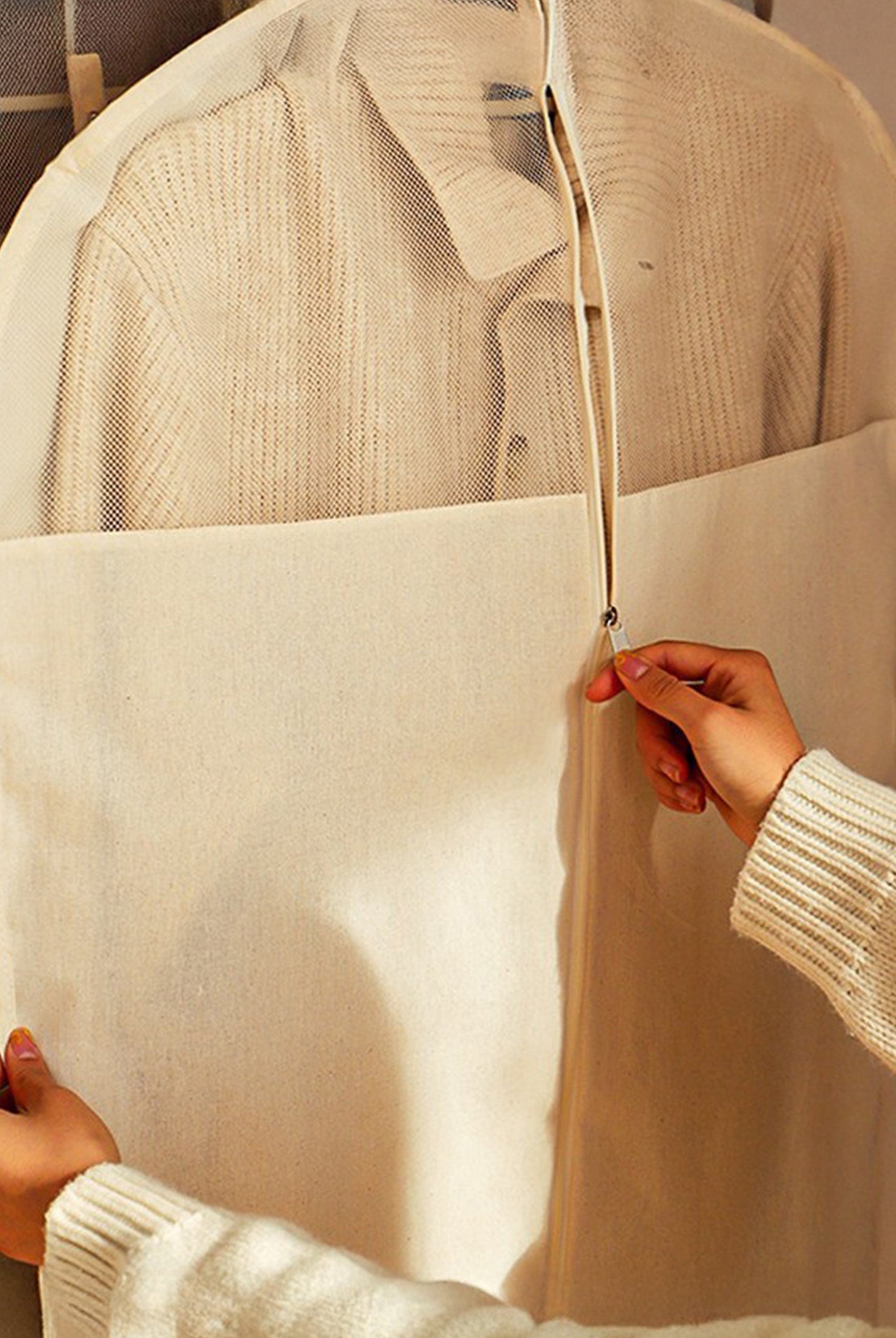 Linen Cotton Clear Window Dust-Proof Storage Bags by LINTICO for women