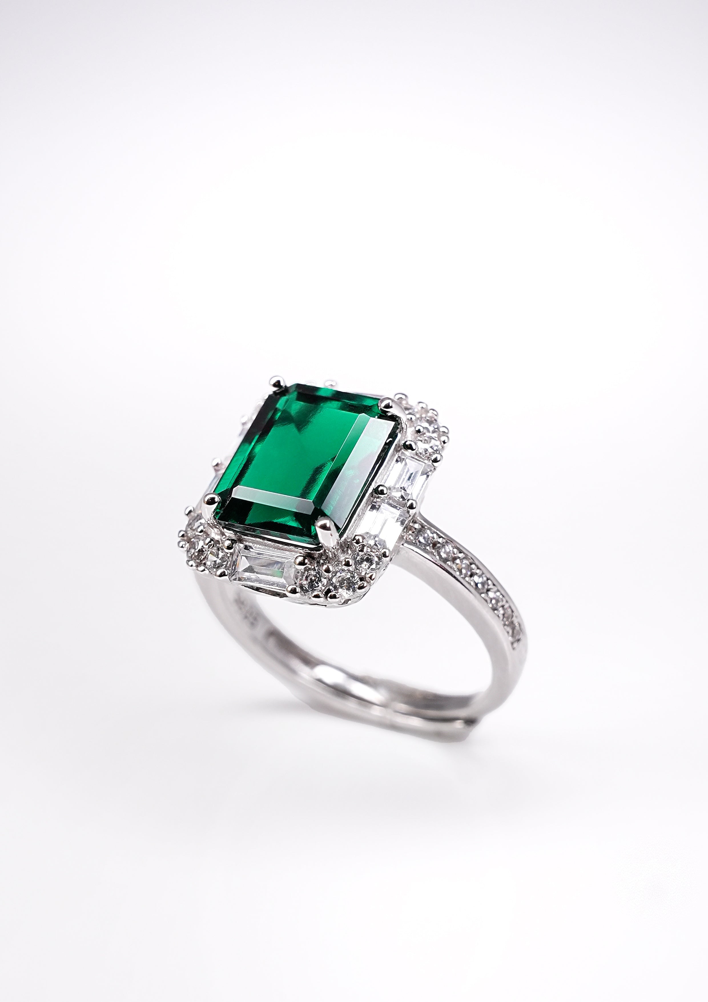 Exquisite Emerald Ring - Shadow Fairy - One-Size - ACCESSORIES-Jewelry