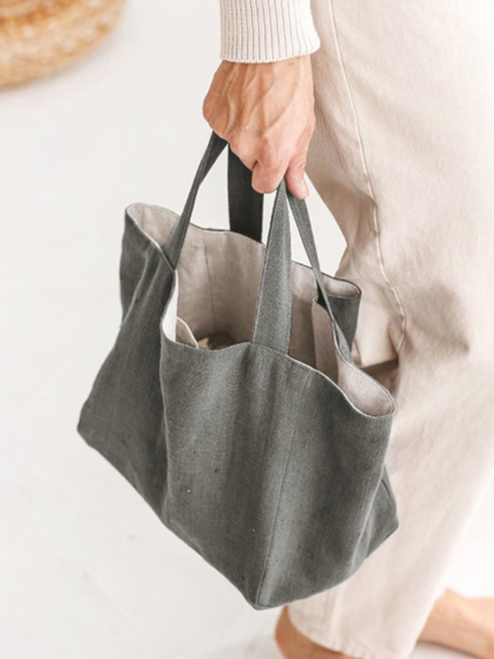 100% Linen Large-Capacity Tote Bag by LINTICO for women