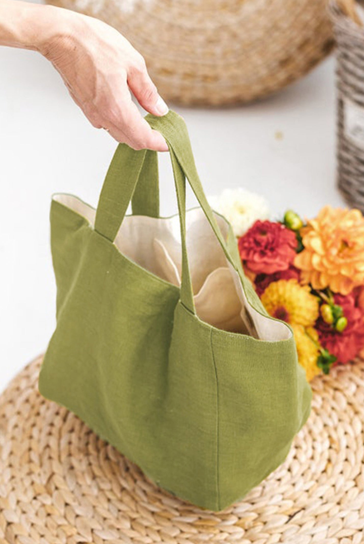 100% Linen Large-Capacity Tote Bag by LINTICO for women