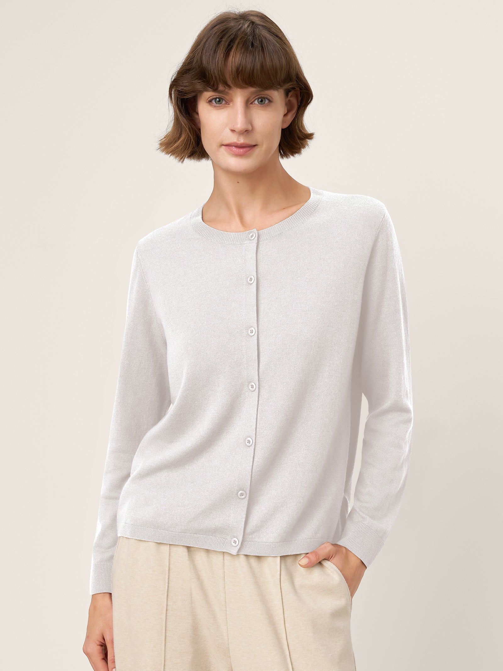 100% Extra-Fine Merino Wool Buttoned Knit Cardigan CAYLA by LINTICO for women