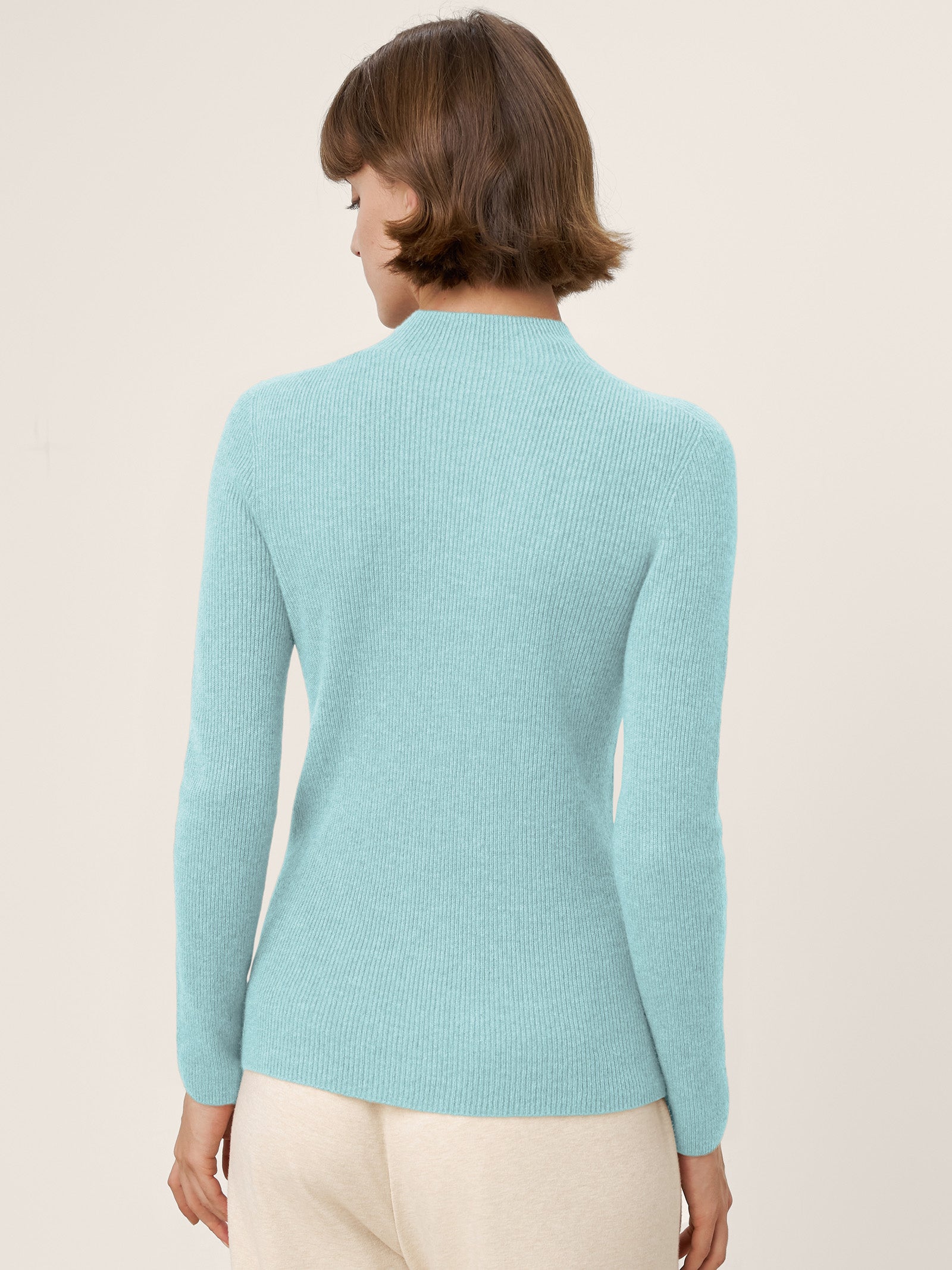 ESW09-SoftTeal-2