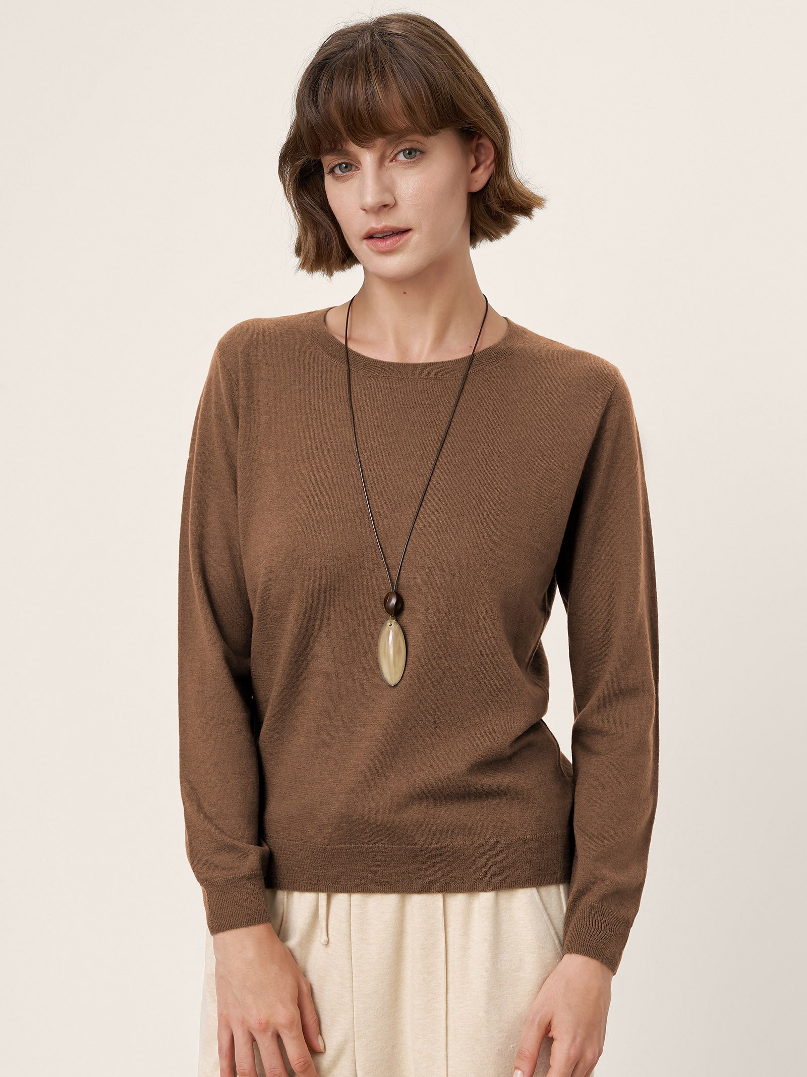 100% Extra-Fine Merino Wool Essential Crew Neck Knit Sweater BRIDGET by LINTICO for women