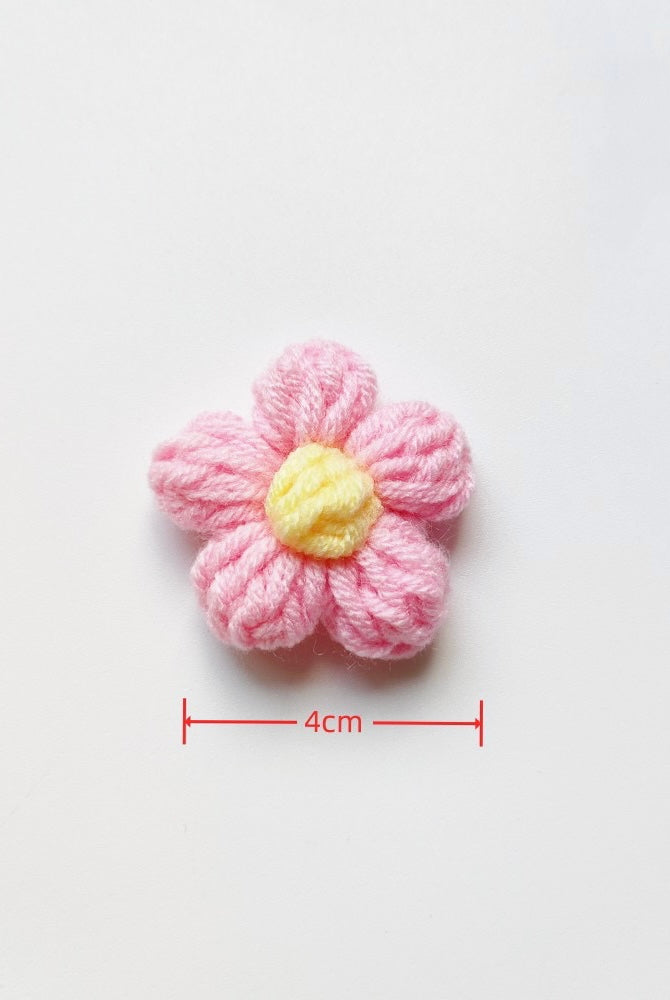 Hand-Knitted Yarn Flowers by LINTICO