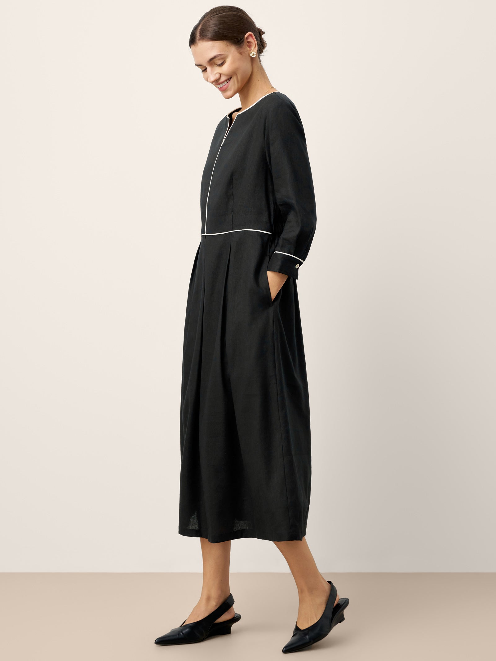 Linen-Lyocell Contrast Trim Gathered Midi Dress NYX by LINTICO for women