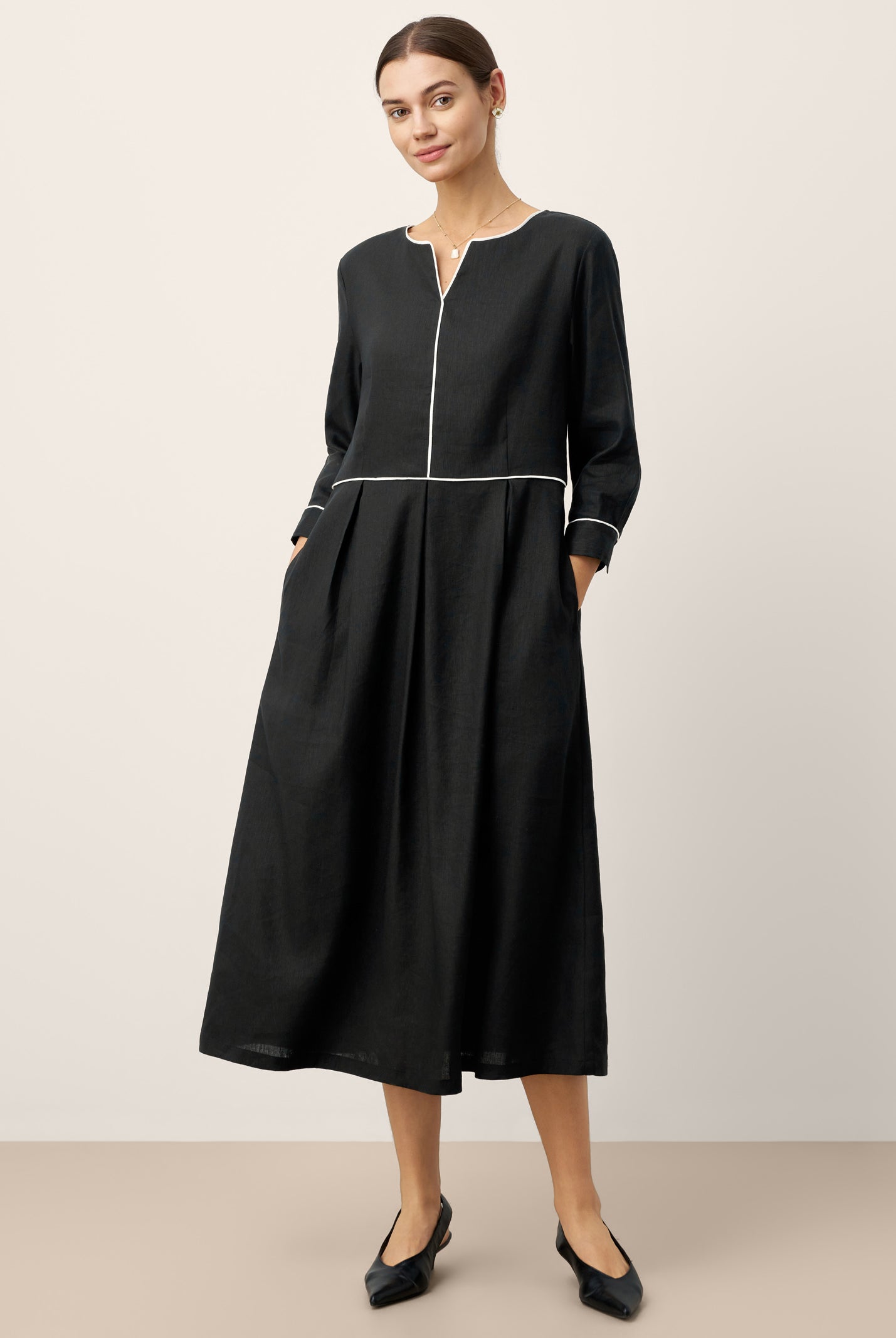 Linen-Lyocell Contrast Trim Gathered Midi Dress NYX by LINTICO for women