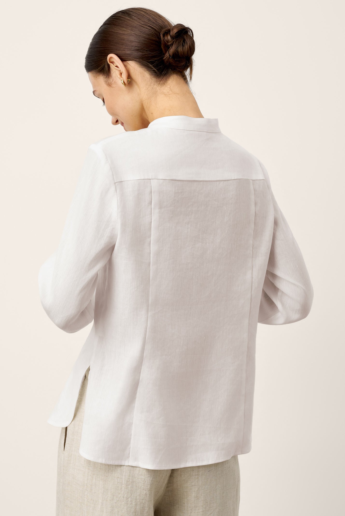 Linen-Lyocell Mandarin Collar Fitted Seam Shirt THORA by LINTICO for women