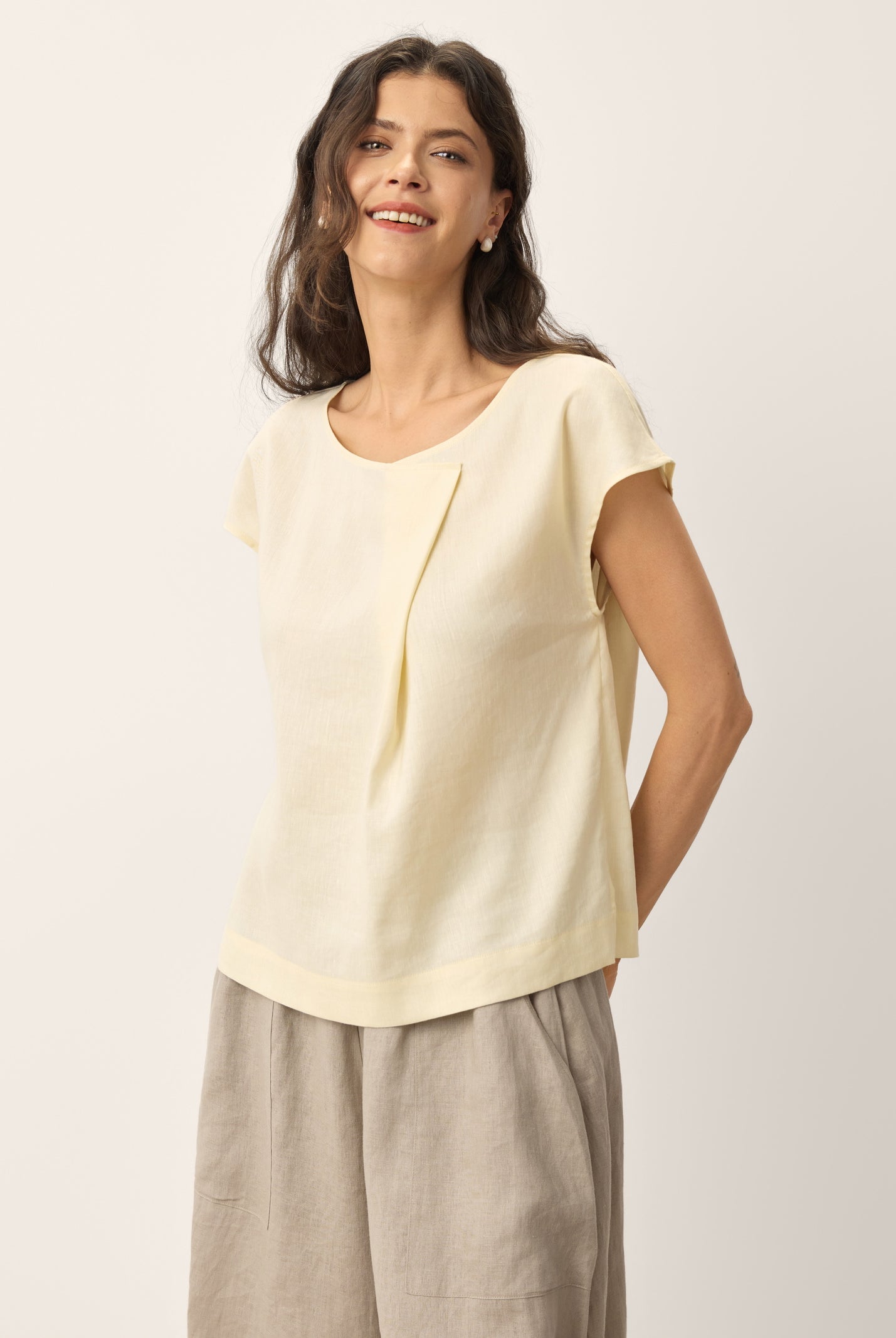 Linen-Lyocell Asymmetric Pleat Cap-Sleeve Top CERELIA by LINTICO for women
