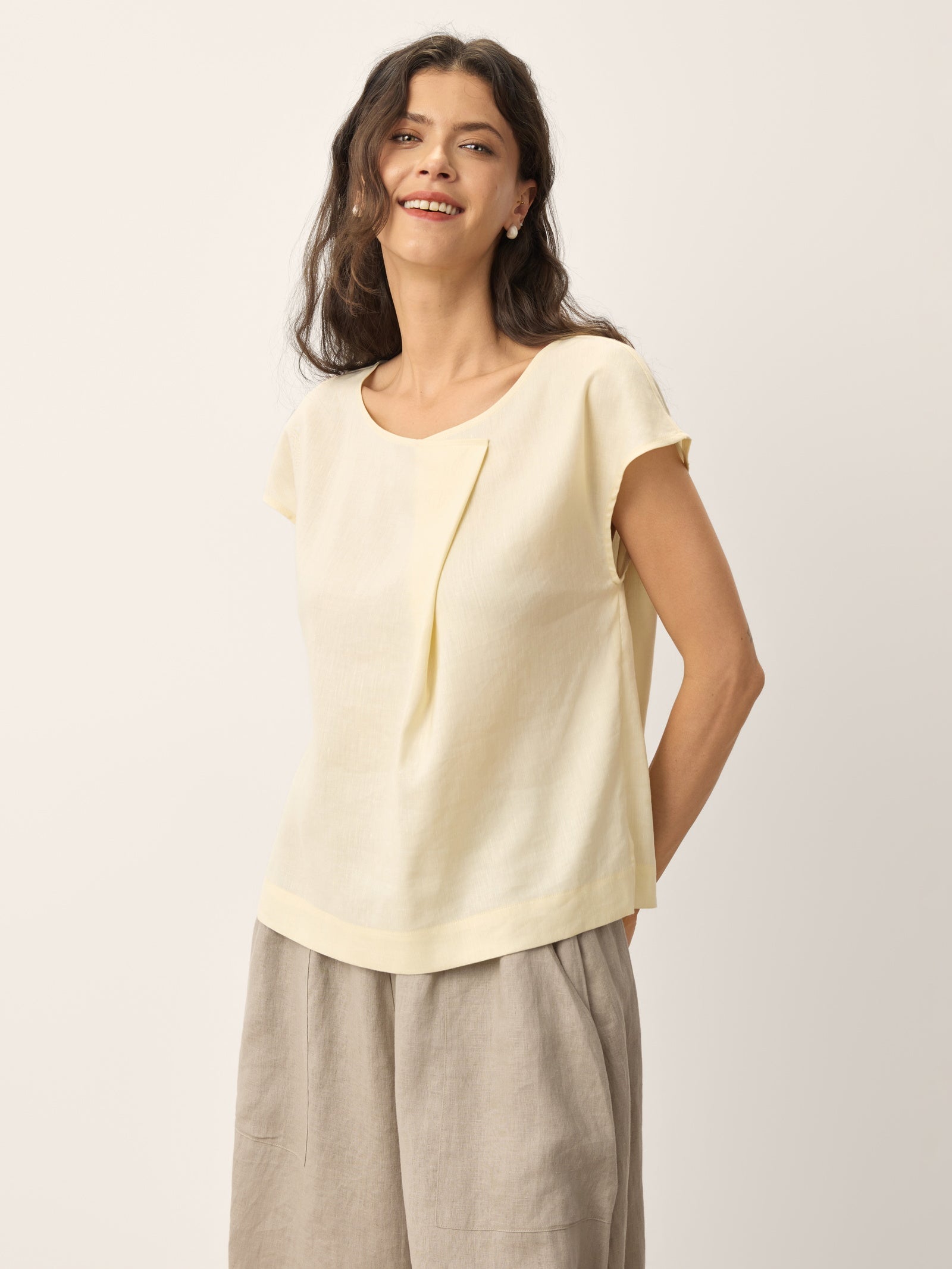 Linen-Lyocell Asymmetric Pleat Cap-Sleeve Top CERELIA by LINTICO for women