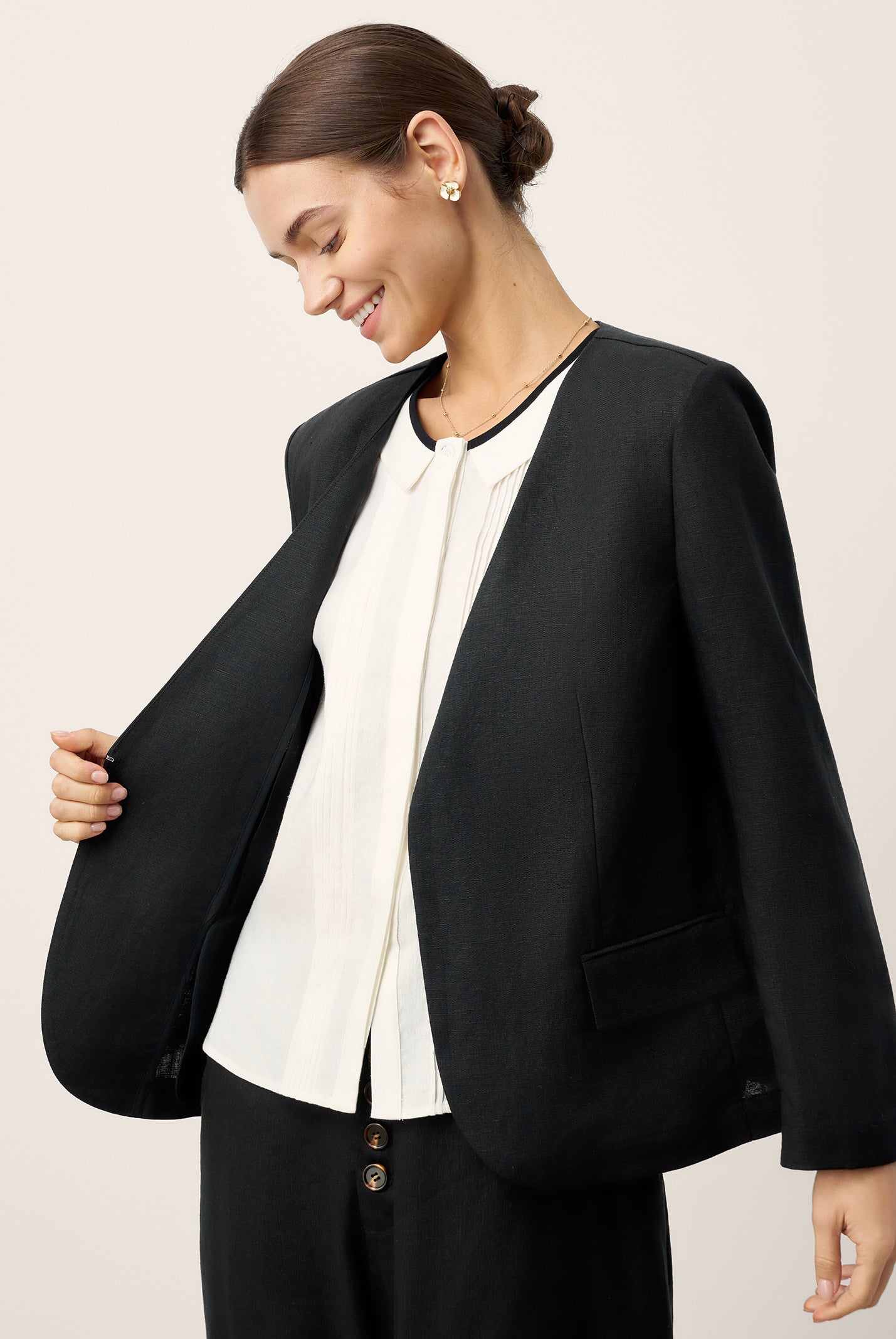 Linen-Lyocell Relaxed V-neck Tailored Blazer VERITY by LINTICO for women
