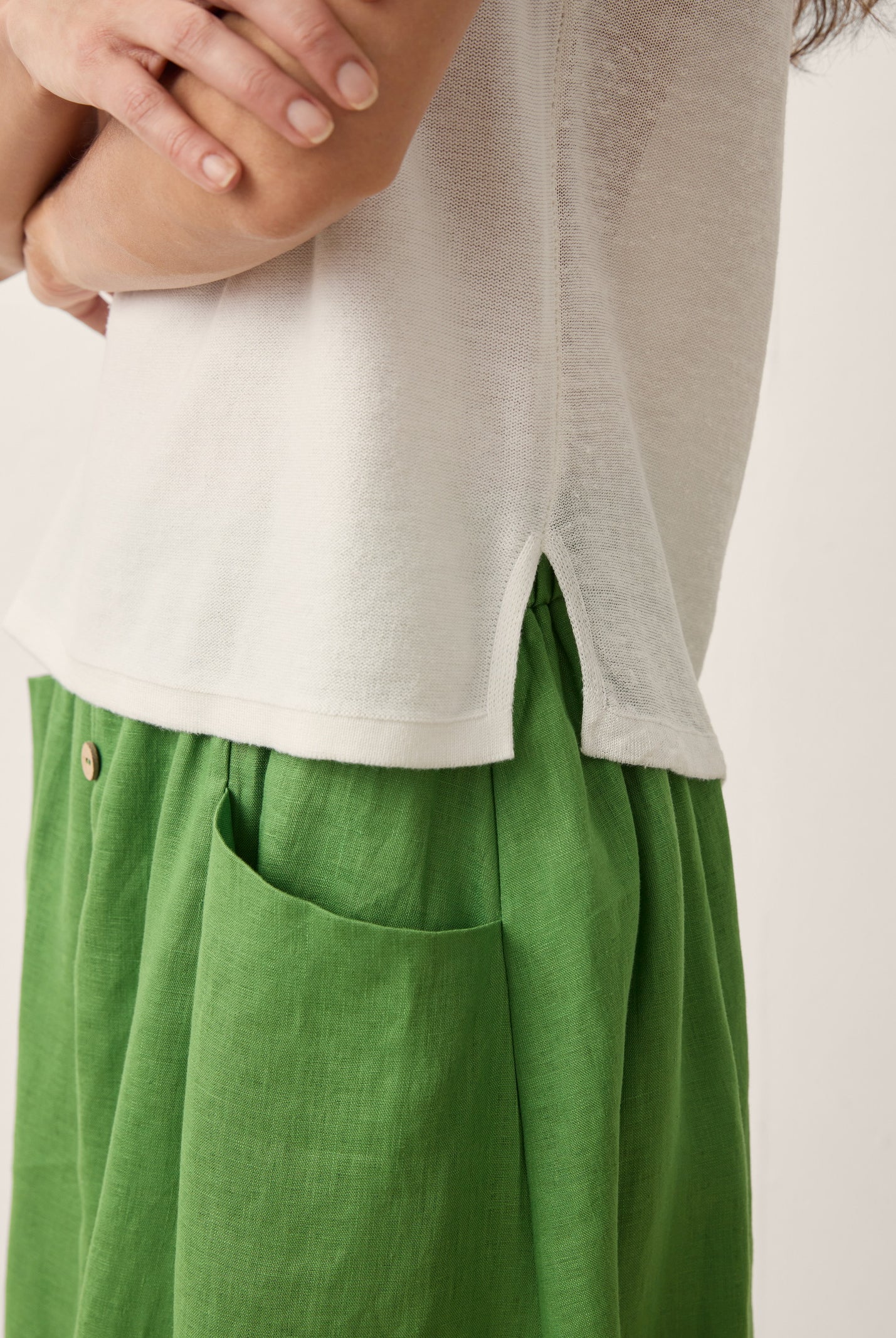 Linen Jersey Essential Vest EMILY by LINTICO for women