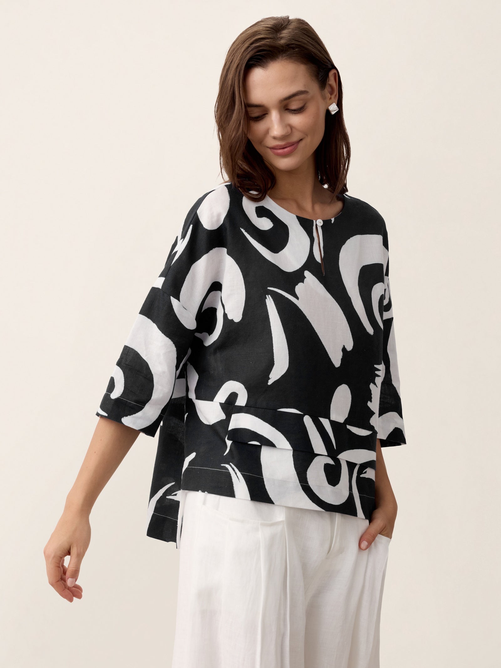 Linen Layered Asymmetric Top NOREEN by LINTICO for women